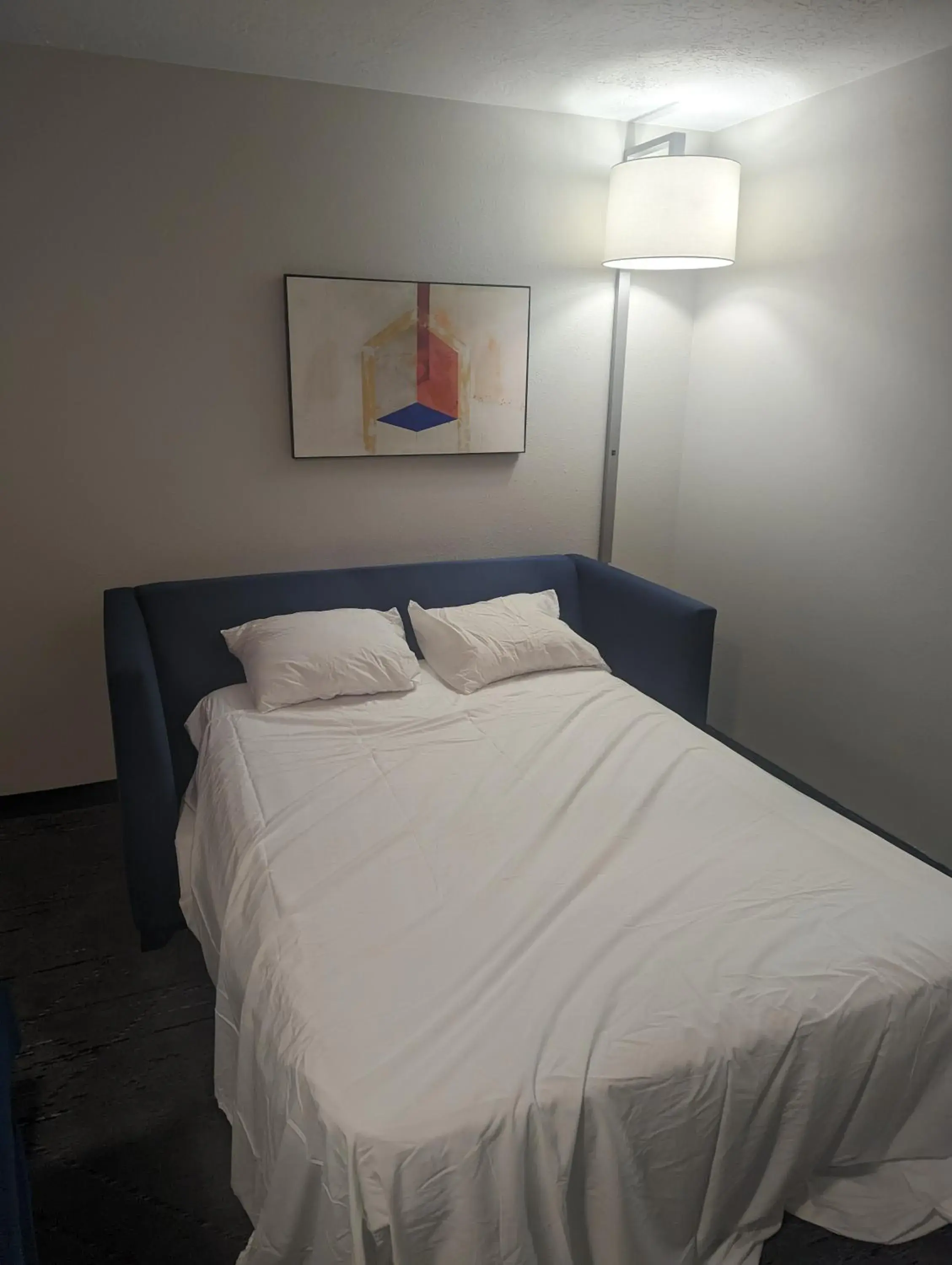 Bedroom in Holiday Inn Express & Suites Salt Lake City N - Bountiful by IHG Bedroom in Holiday Inn Express & Suites Salt Lake City N - Bountiful by IHG