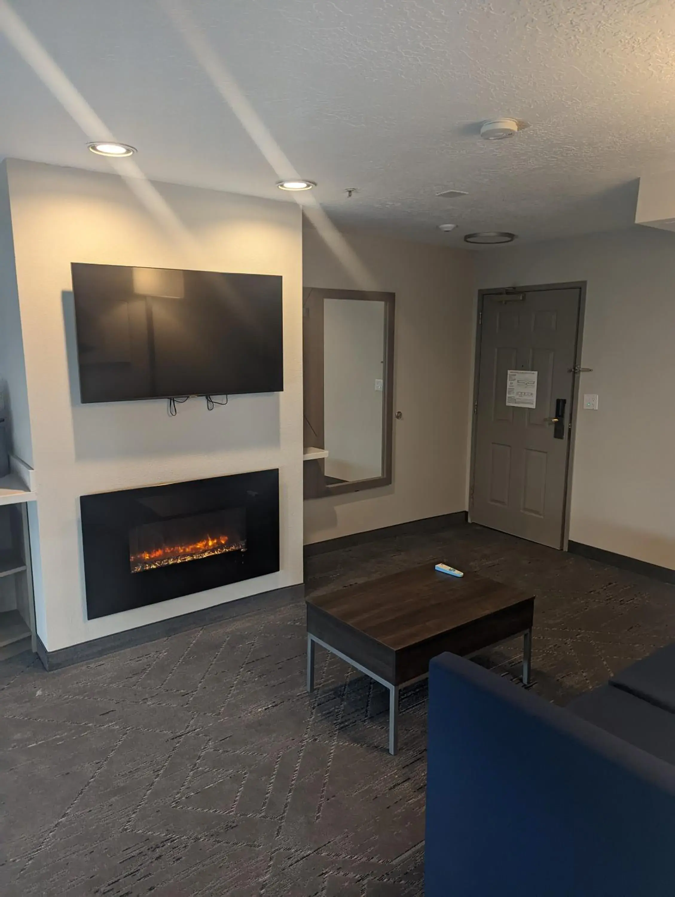 Bedroom in Holiday Inn Express & Suites Salt Lake City N - Bountiful by IHG Bedroom in Holiday Inn Express & Suites Salt Lake City N - Bountiful by IHG