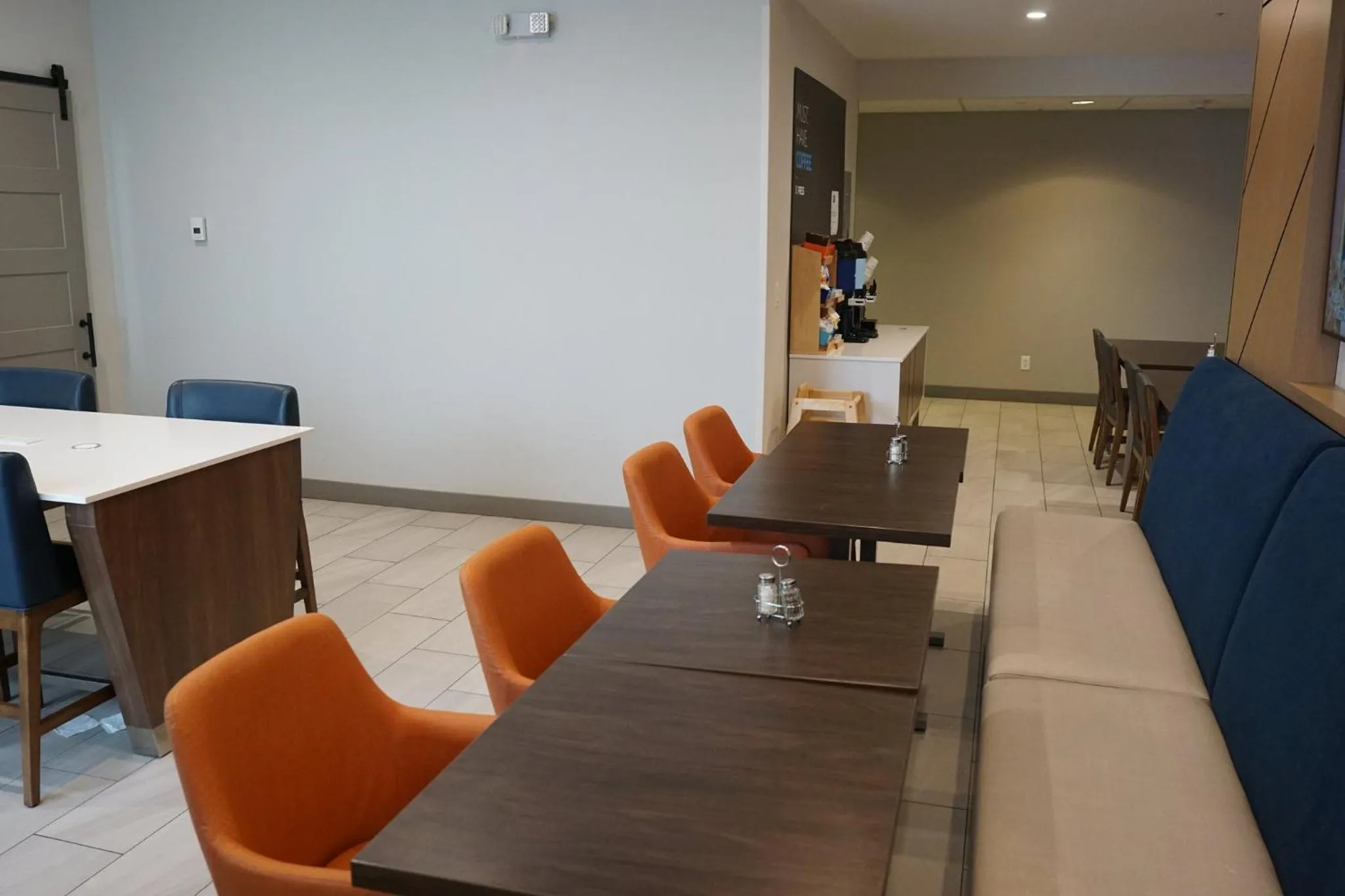 Breakfast in Holiday Inn Express & Suites Salt Lake City N - Bountiful by IHG