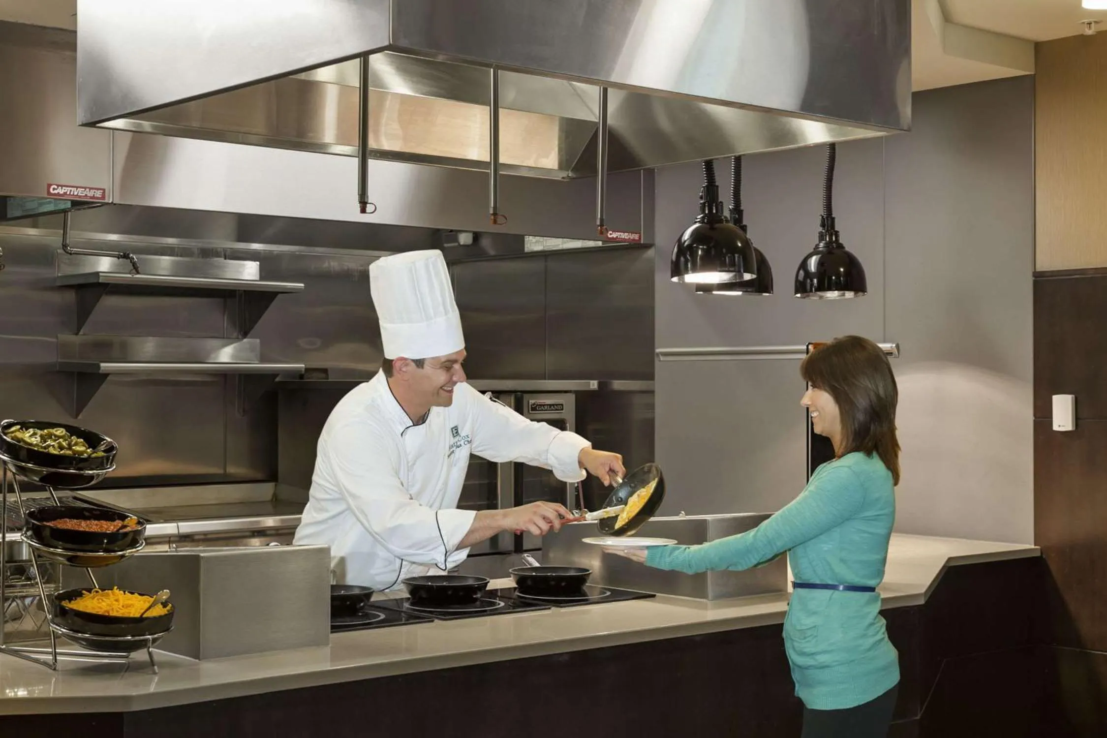 Restaurant/places to eat in Embassy Suites Saint Louis - Downtown