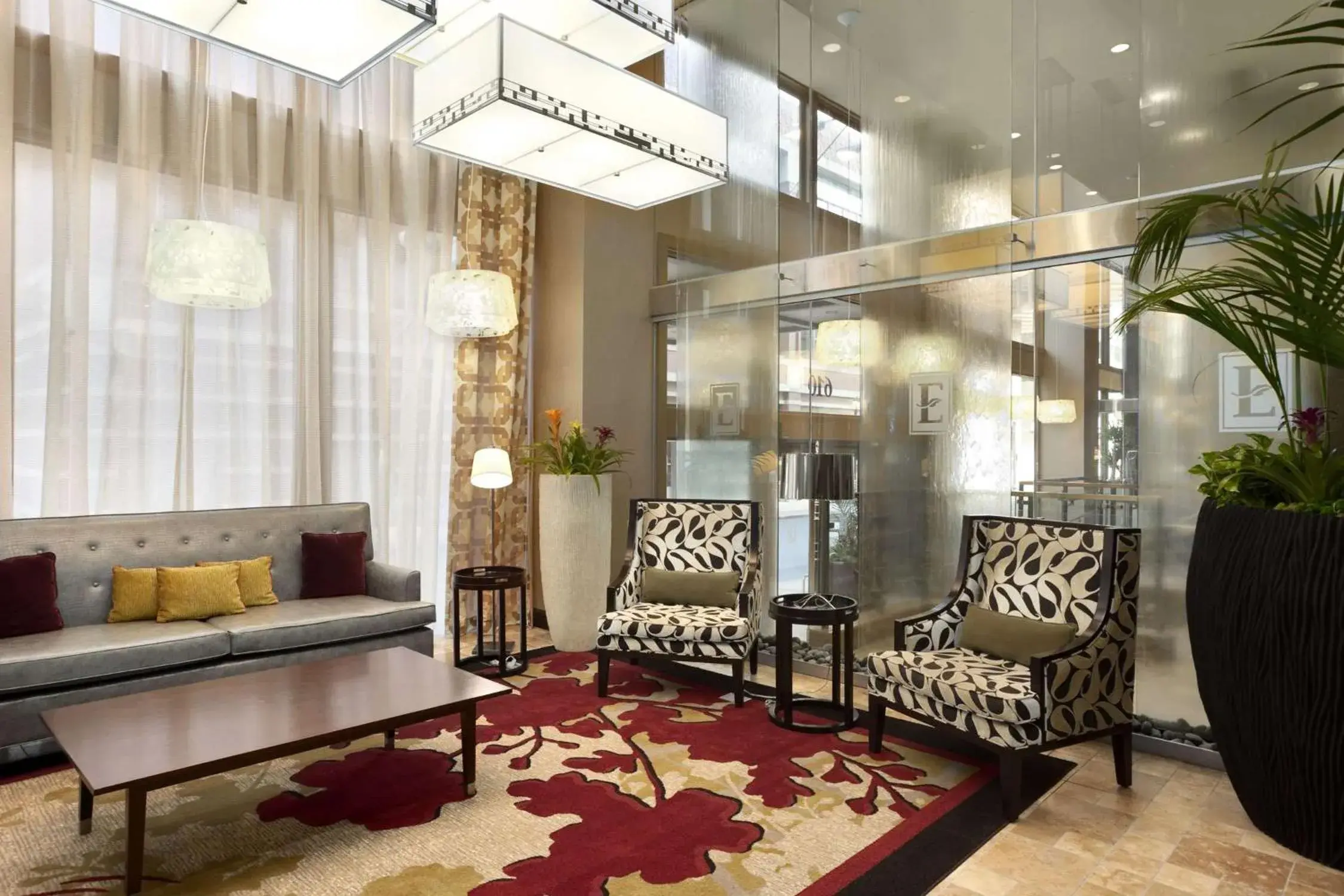 Lobby or reception in Embassy Suites Saint Louis - Downtown Lobby or reception in Embassy Suites Saint Louis - Downtown