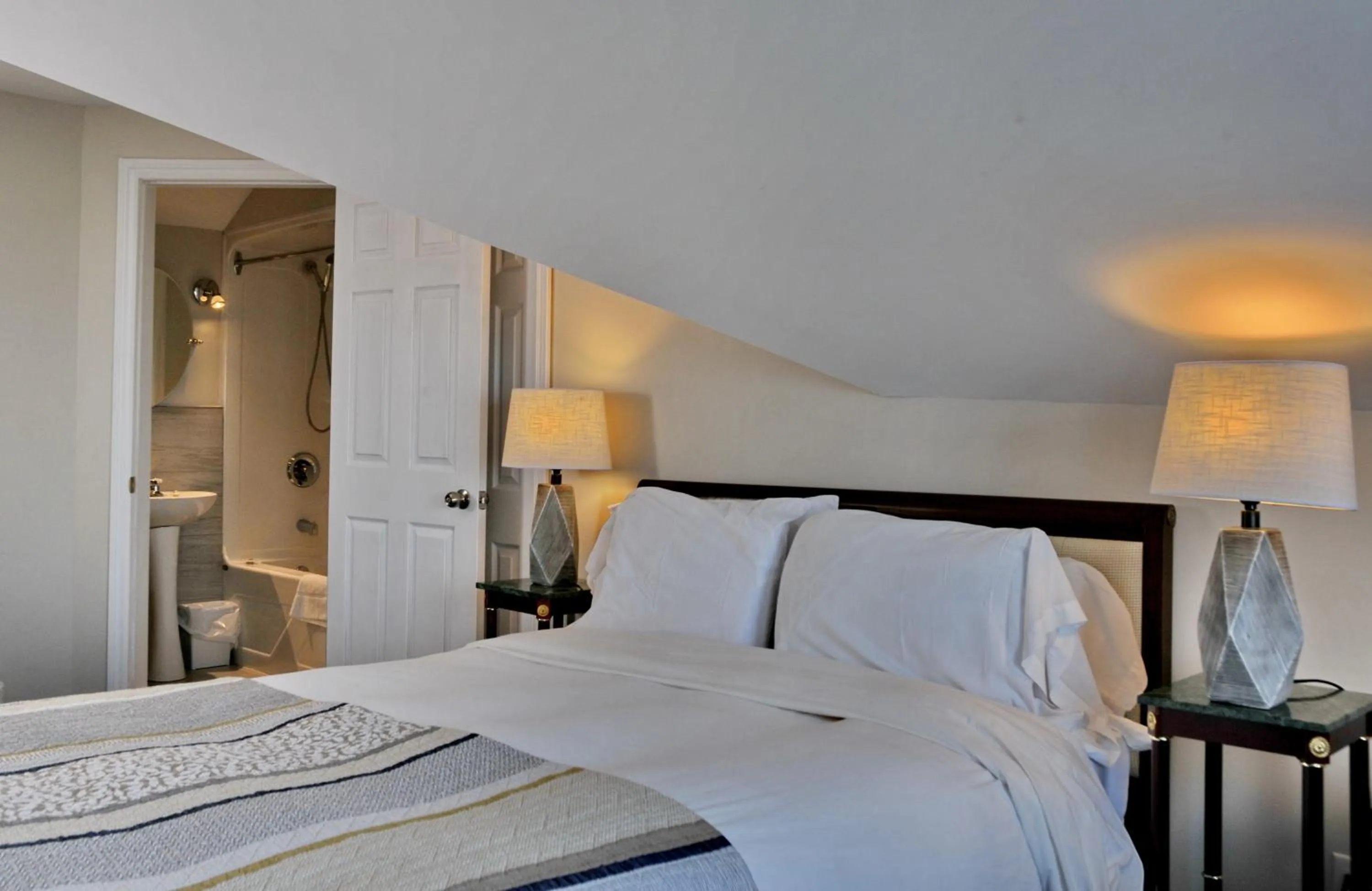 Bed in Auberge des Falaises