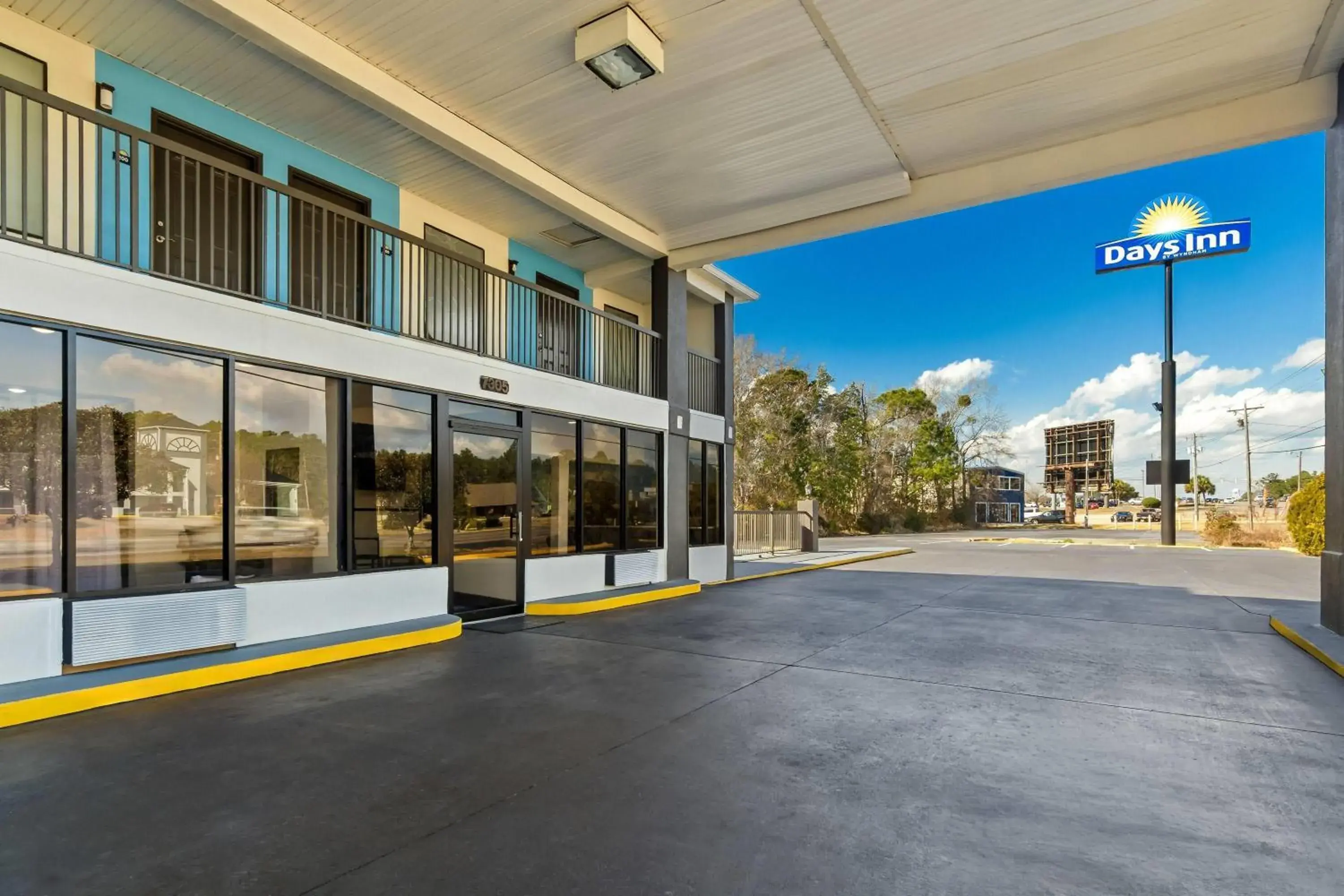 Property building in Days Inn by Wyndham Ocean Springs Property building in Days Inn by Wyndham Ocean Springs