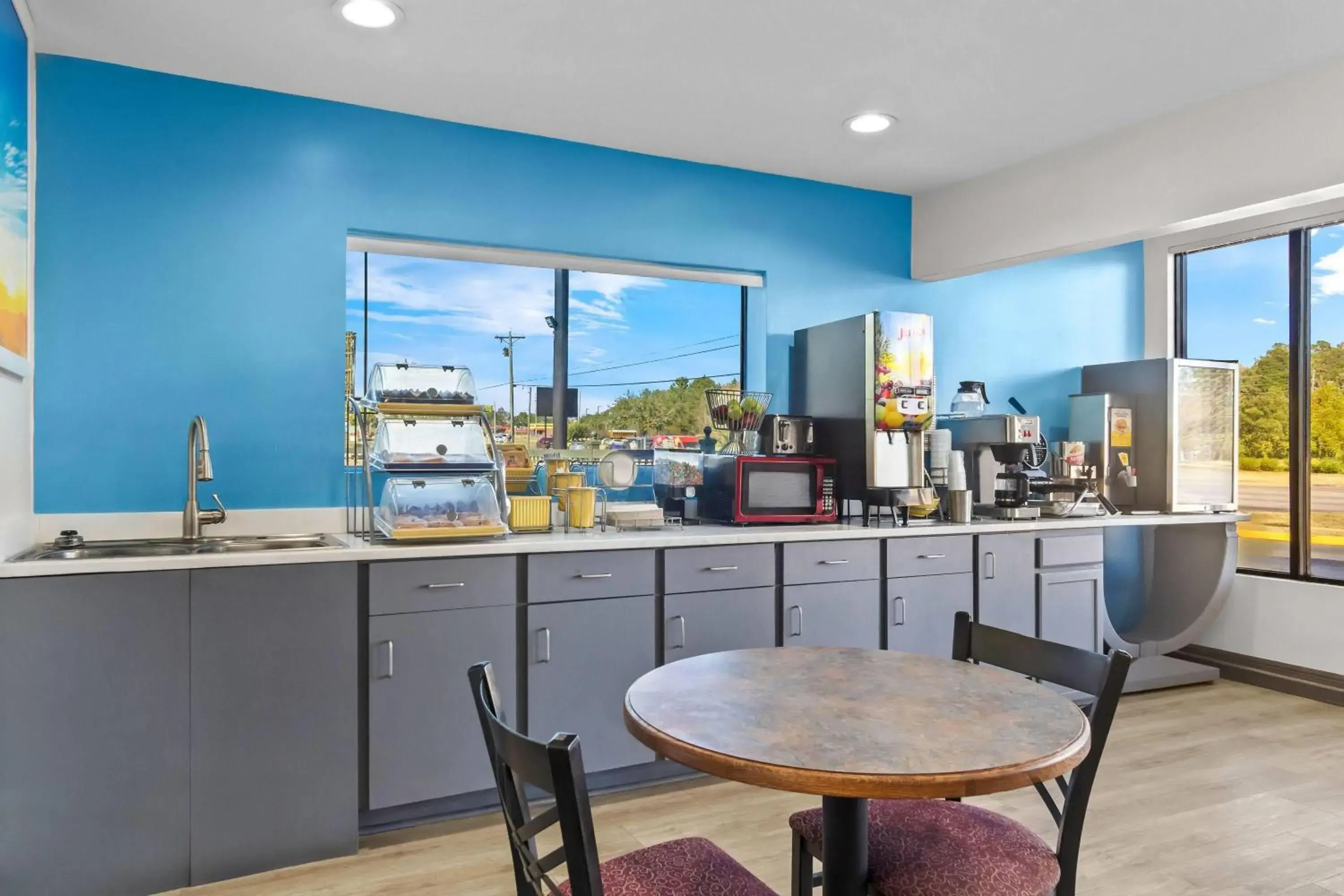 Restaurant/places to eat in Days Inn by Wyndham Ocean Springs Restaurant/places to eat in Days Inn by Wyndham Ocean Springs