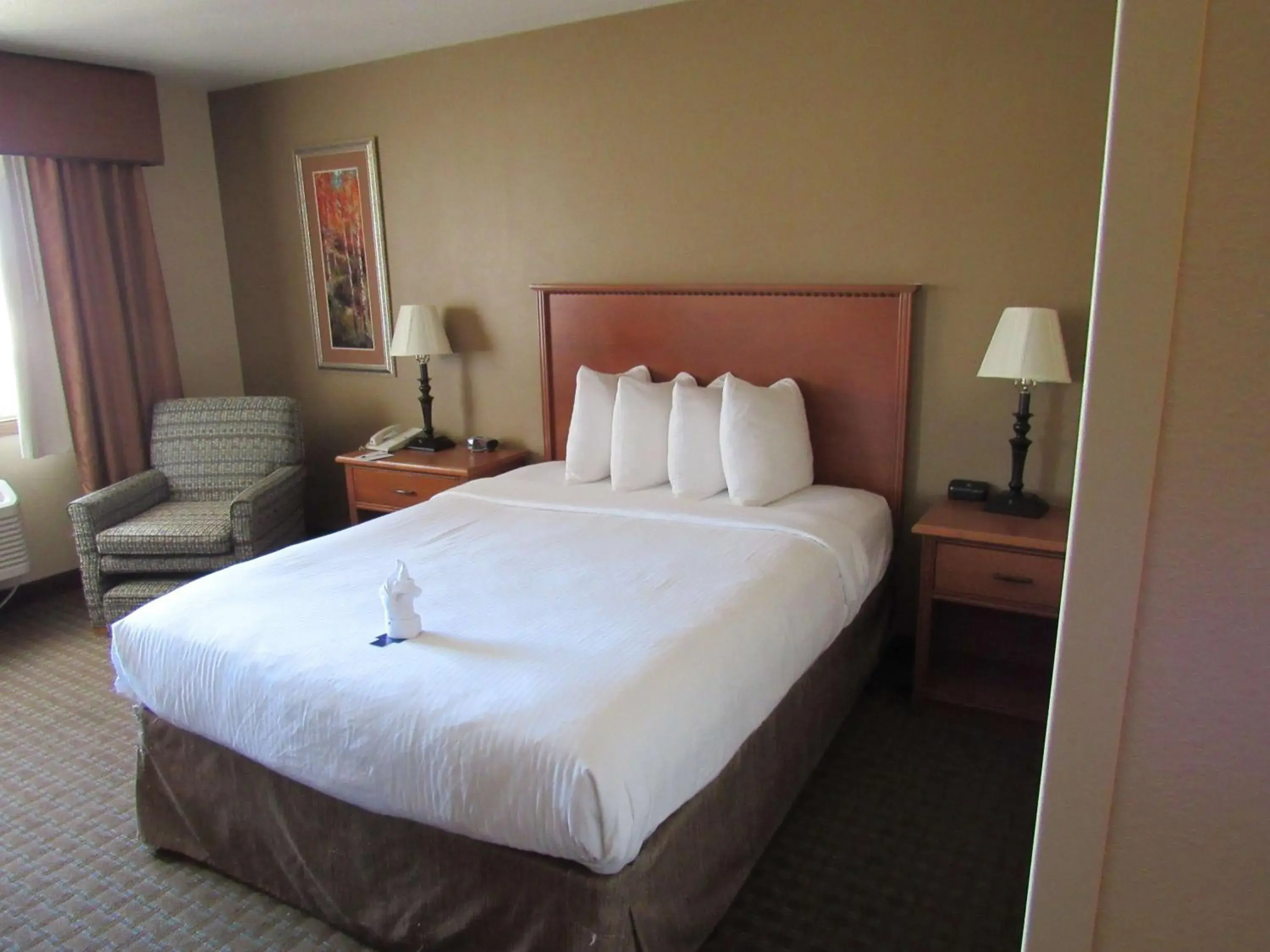 Bedroom, Bed in Best Western Empire Towers Bedroom, Bed in Best Western Empire Towers