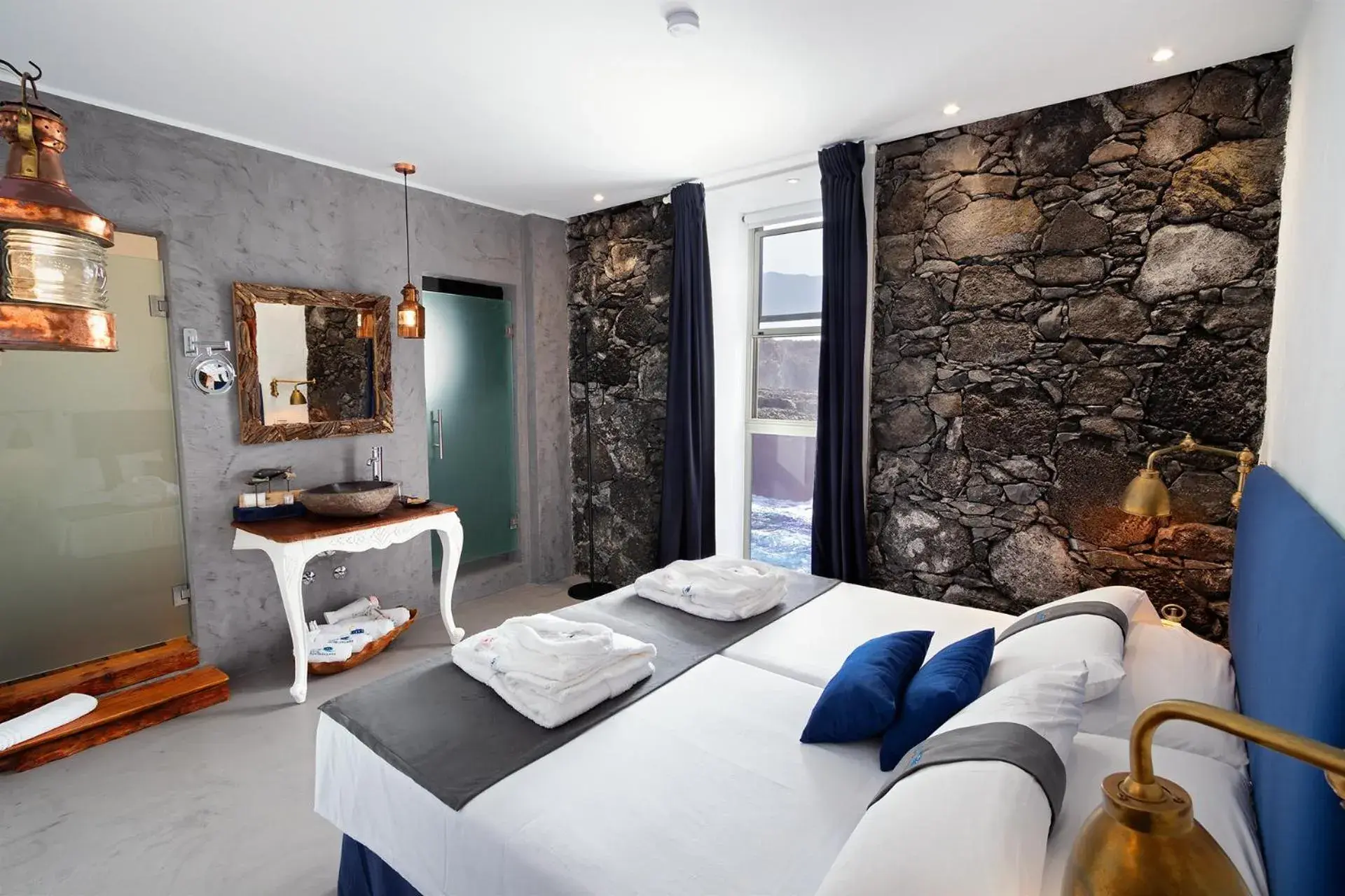 Double Room with Sea View in Hotel Puntagrande Double Room with Sea View in Hotel Puntagrande