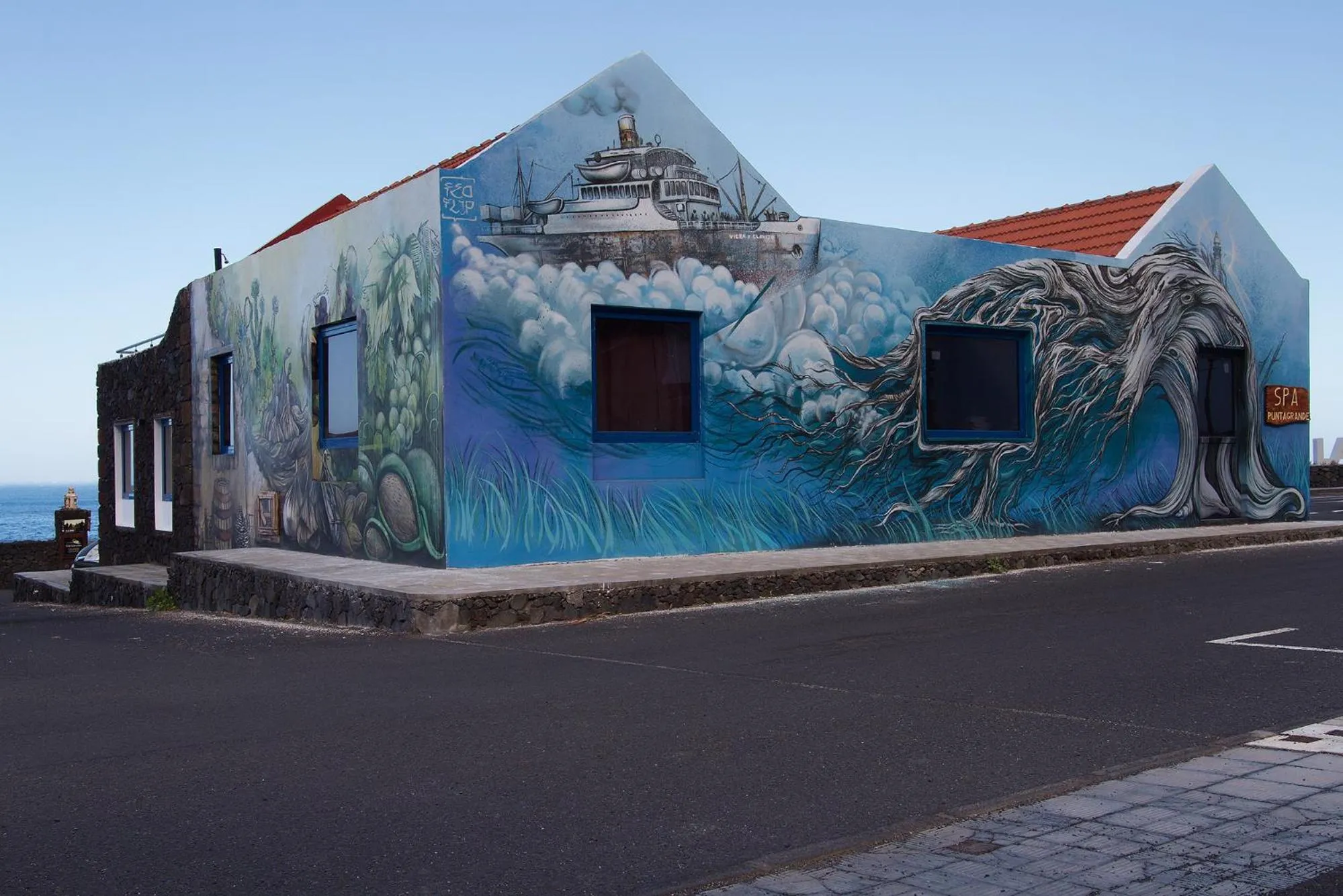 Property building in Hotel Puntagrande