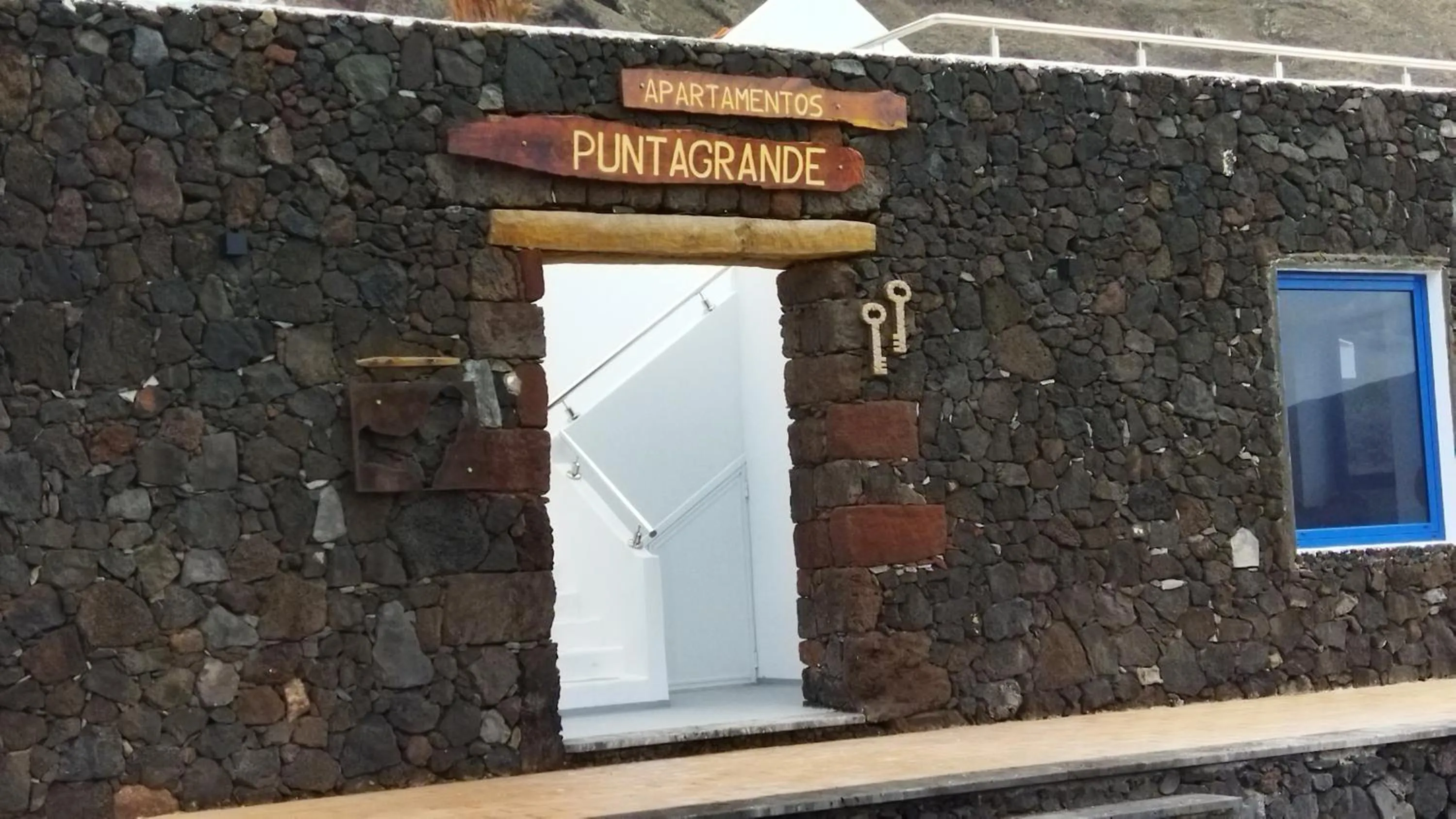 Facade/entrance in Hotel Puntagrande