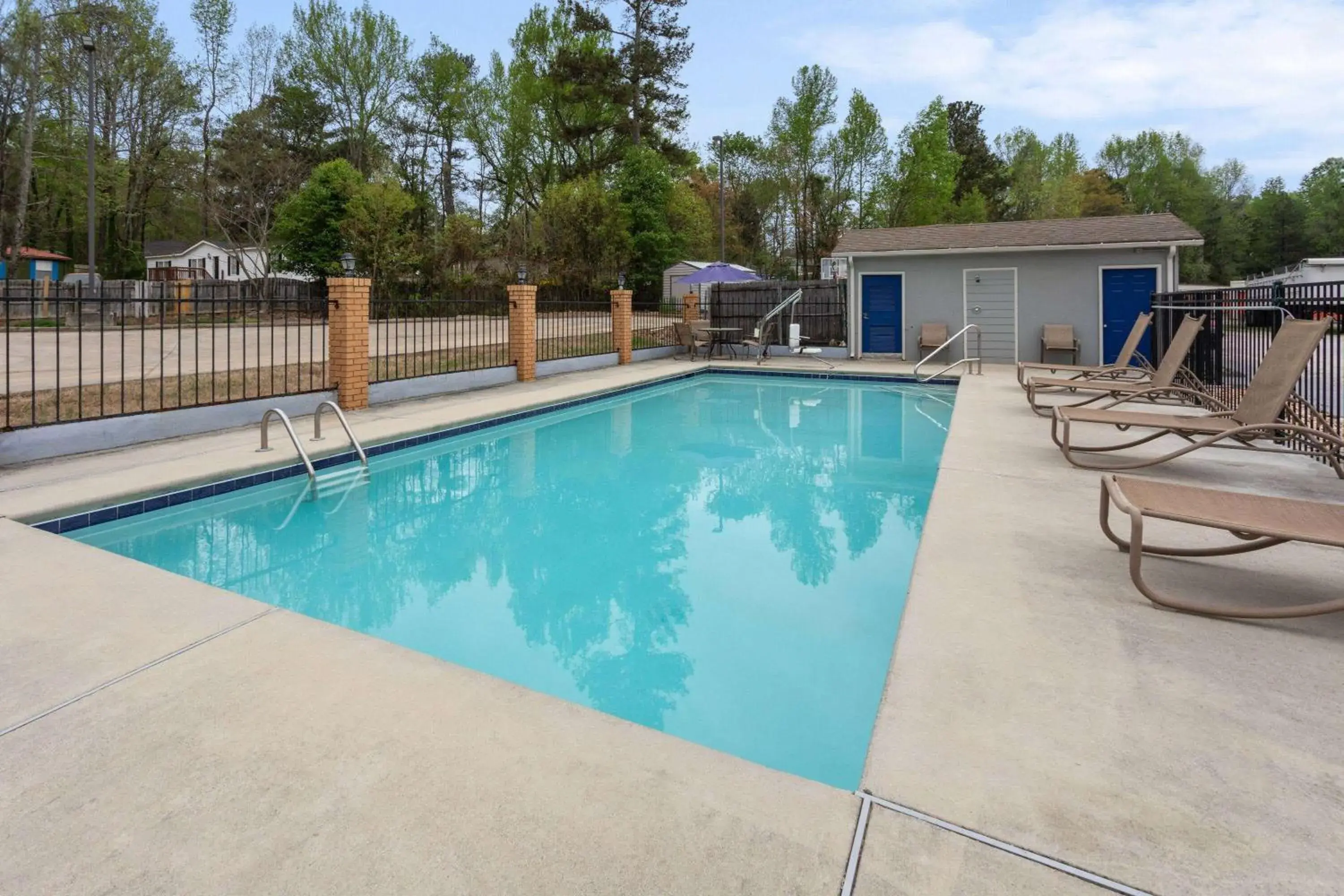 Pool view in Days Inn by Wyndham Douglasville-Atlanta-Fairburn Road Pool view in Days Inn by Wyndham Douglasville-Atlanta-Fairburn Road