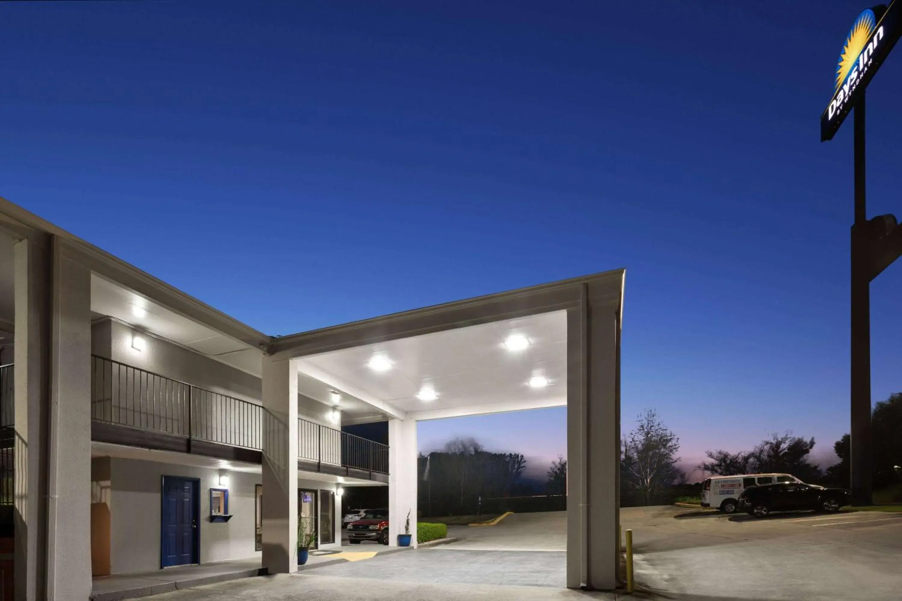 Property building in Days Inn by Wyndham Douglasville-Atlanta-Fairburn Road Property building in Days Inn by Wyndham Douglasville-Atlanta-Fairburn Road