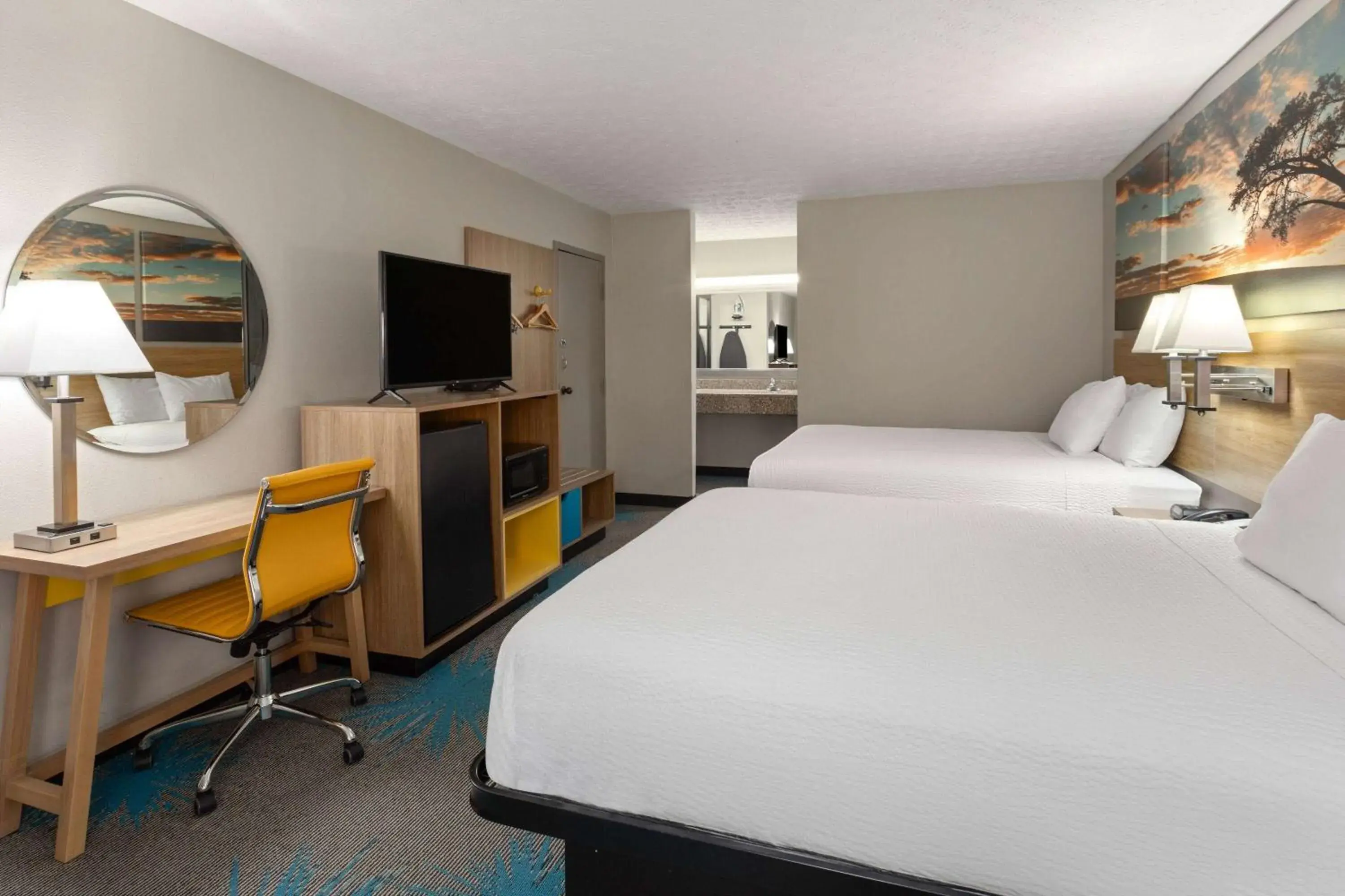 Queen Room with Two Queen Beds - Non-Smoking in Days Inn by Wyndham Douglasville-Atlanta-Fairburn Road Queen Room with Two Queen Beds - Non-Smoking in Days Inn by Wyndham Douglasville-Atlanta-Fairburn Road