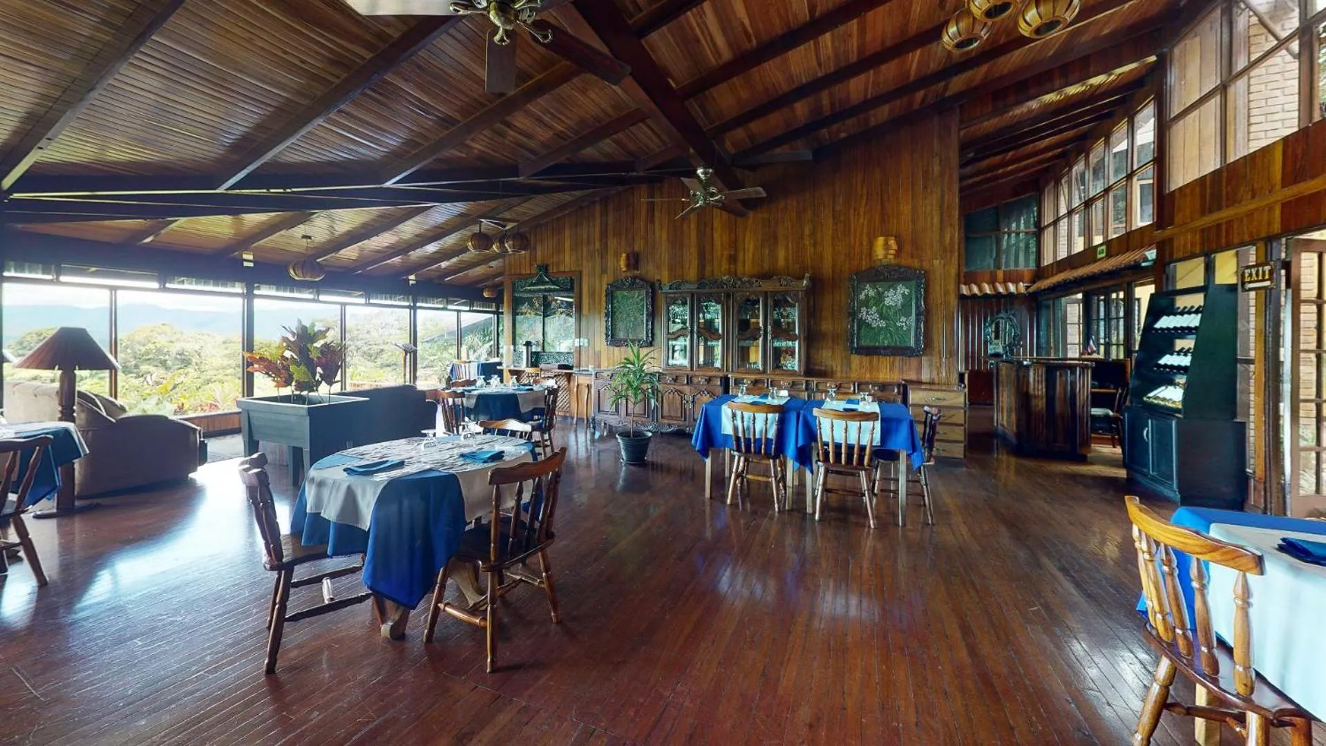 Restaurant/places to eat in Hotel Arenal Lodge