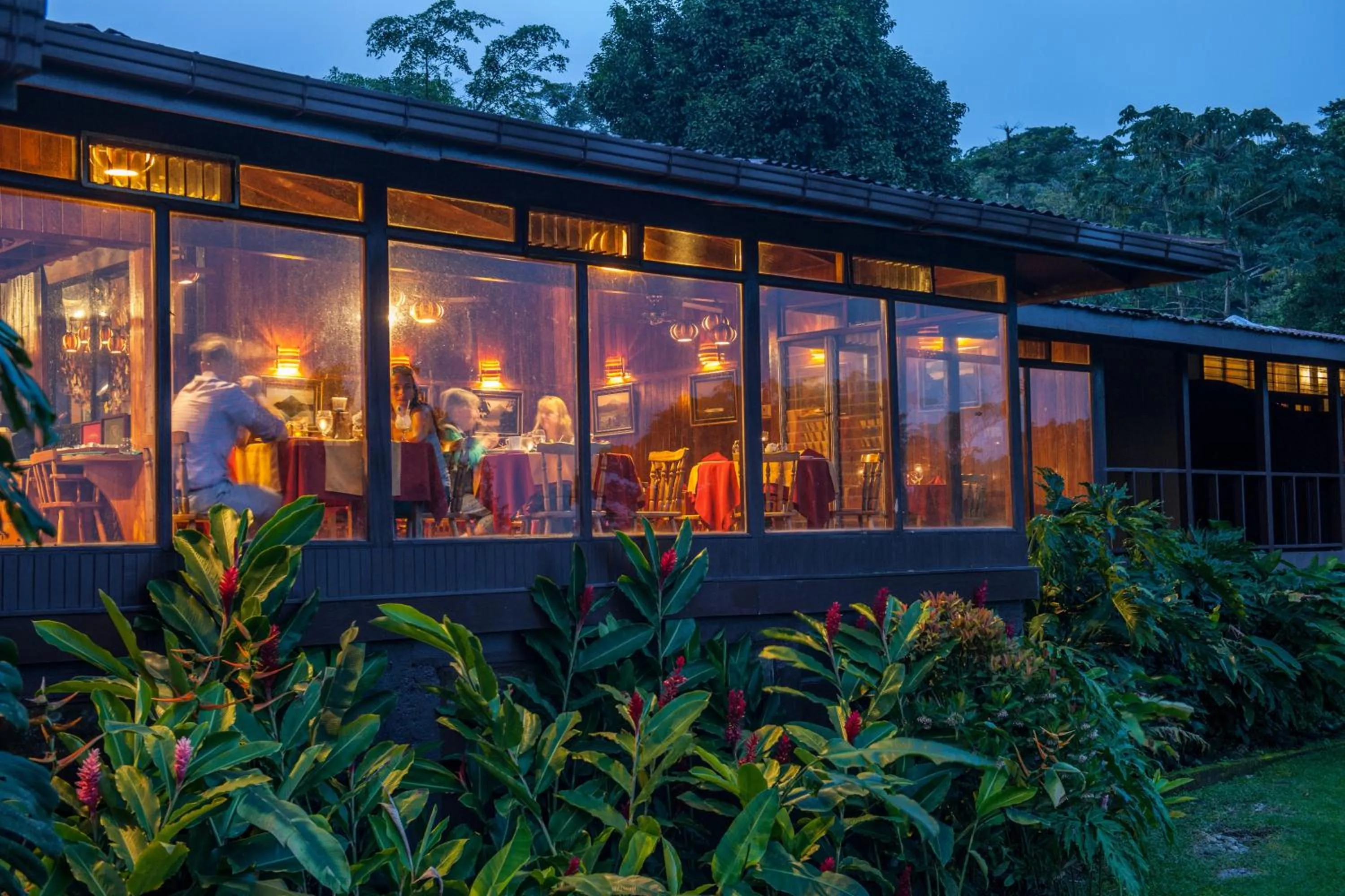 Restaurant/places to eat in Hotel Arenal Lodge