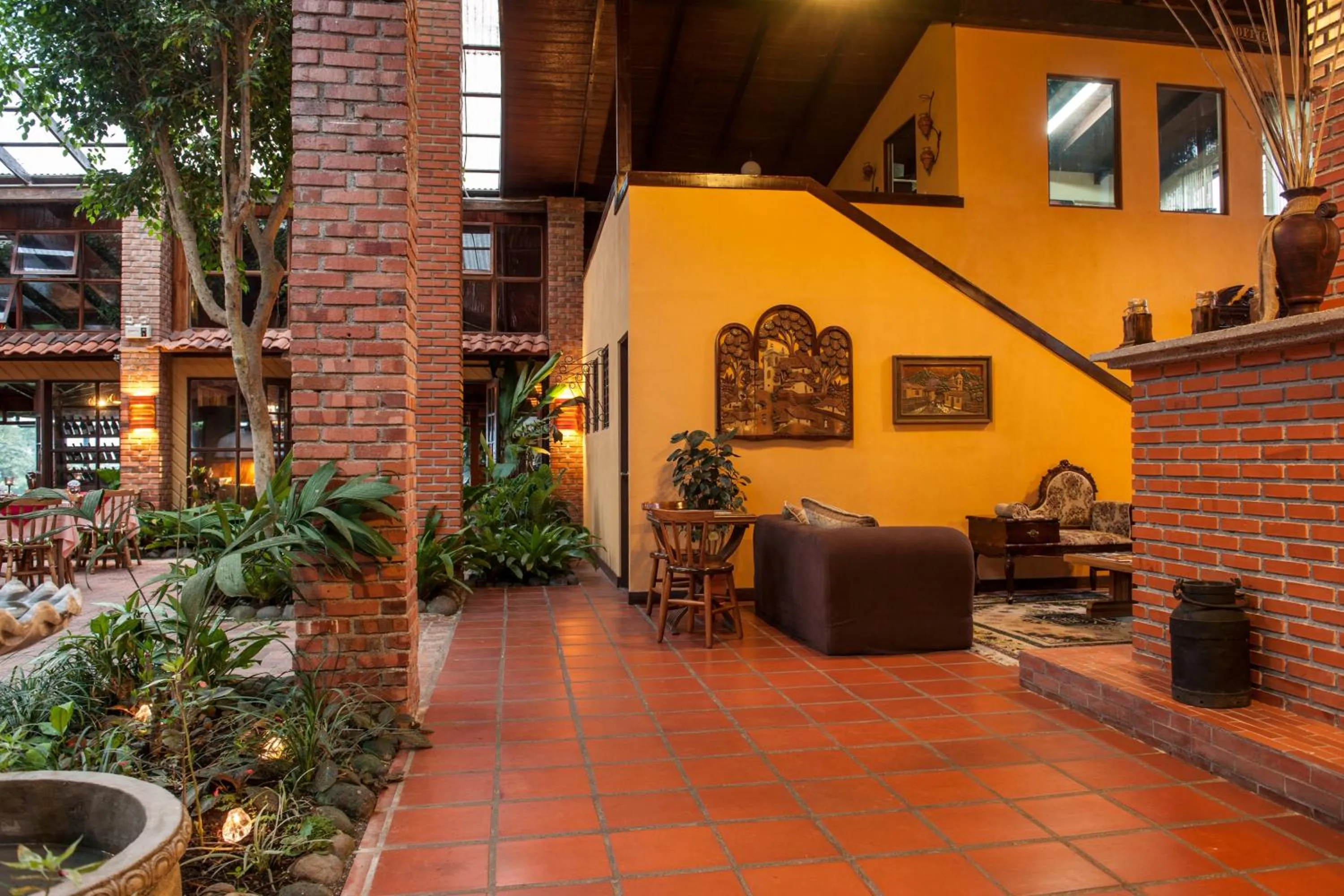 Patio in Hotel Arenal Lodge