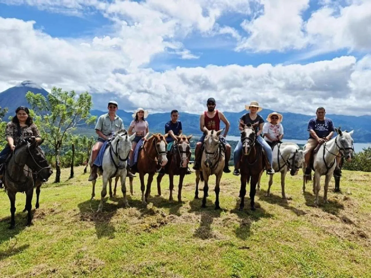 Activities in Hotel Arenal Lodge