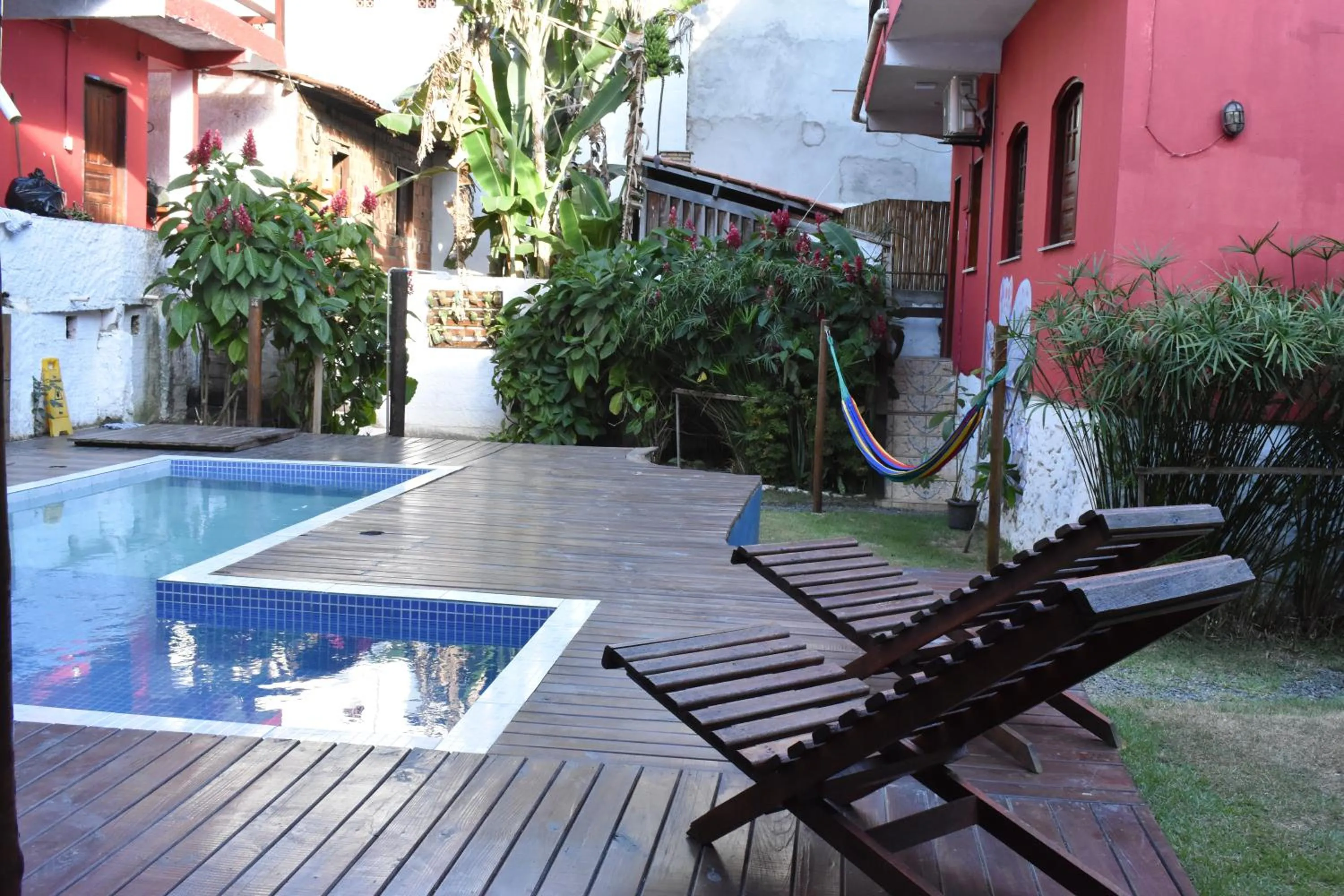 Pico das Praias Suites