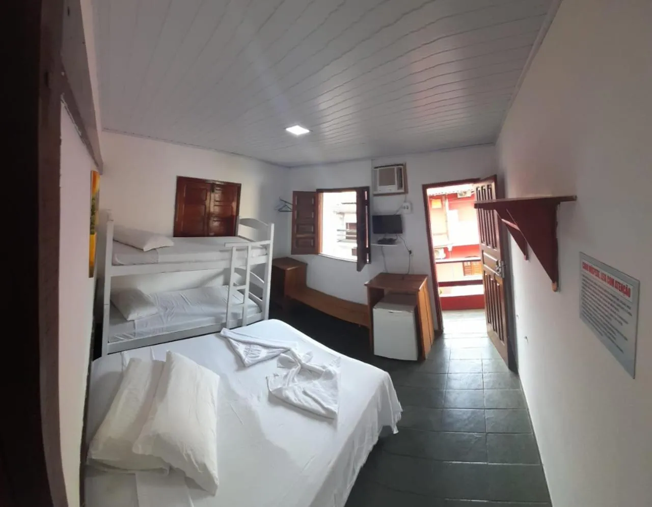 Bed in Pico das Praias Suites