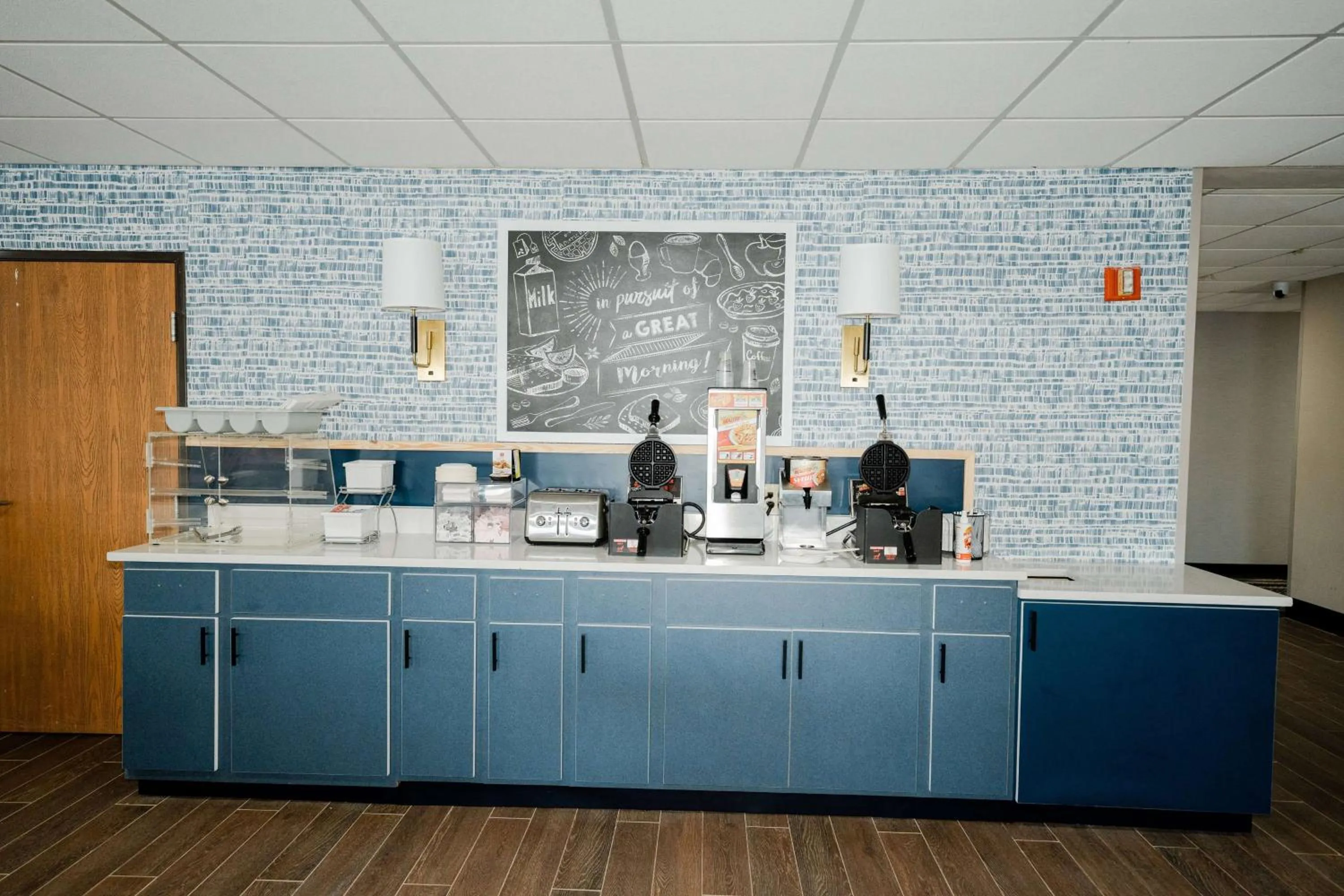 Breakfast in AmericInn by Wyndham Tomahawk