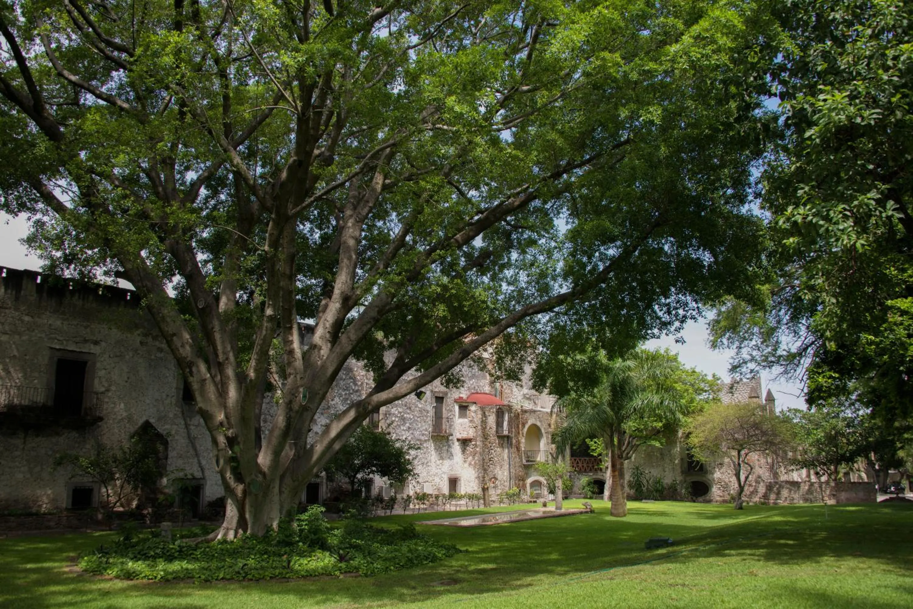 Patio in Hotel Hacienda Vista Hermosa