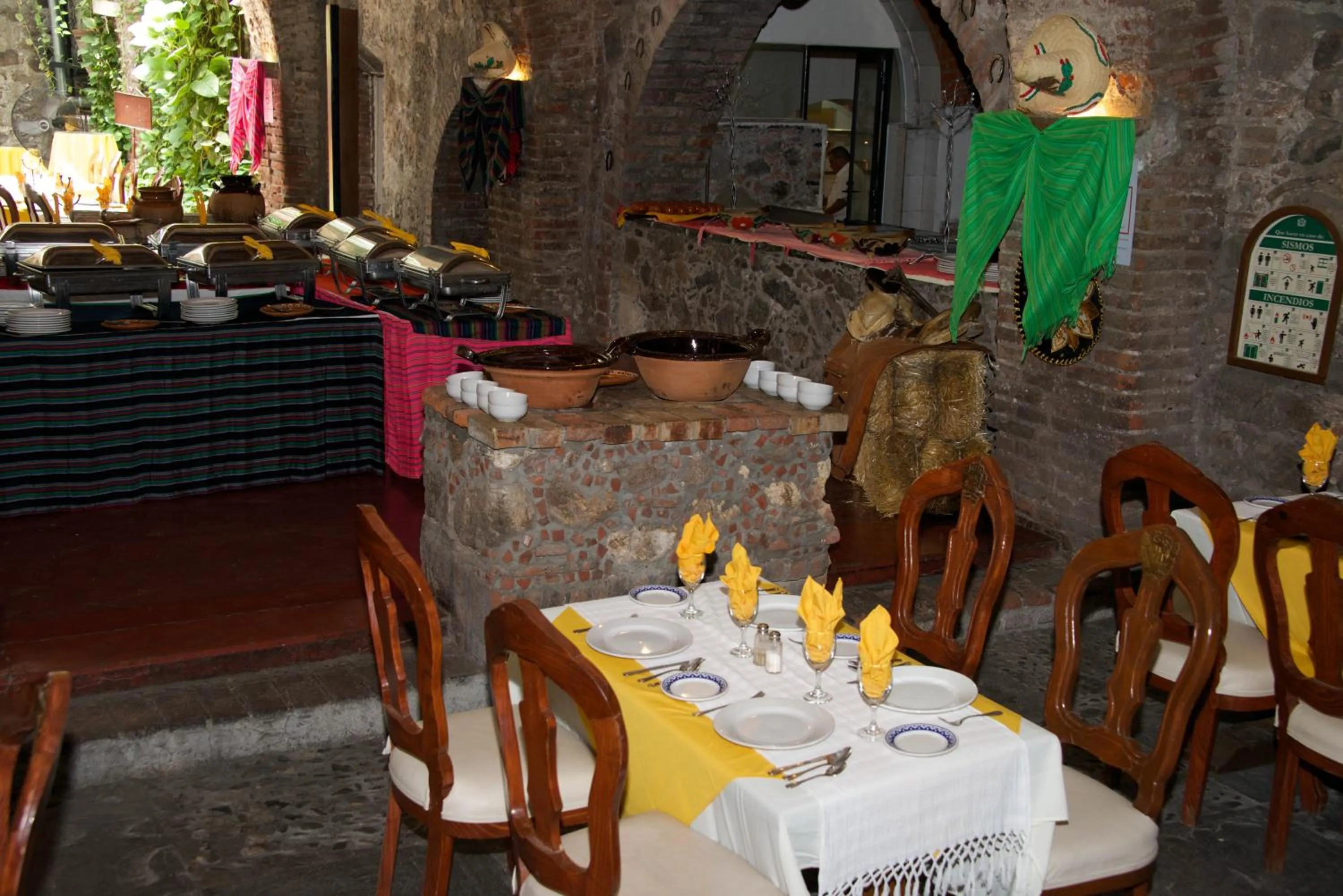 Food and drinks in Hotel Hacienda Vista Hermosa