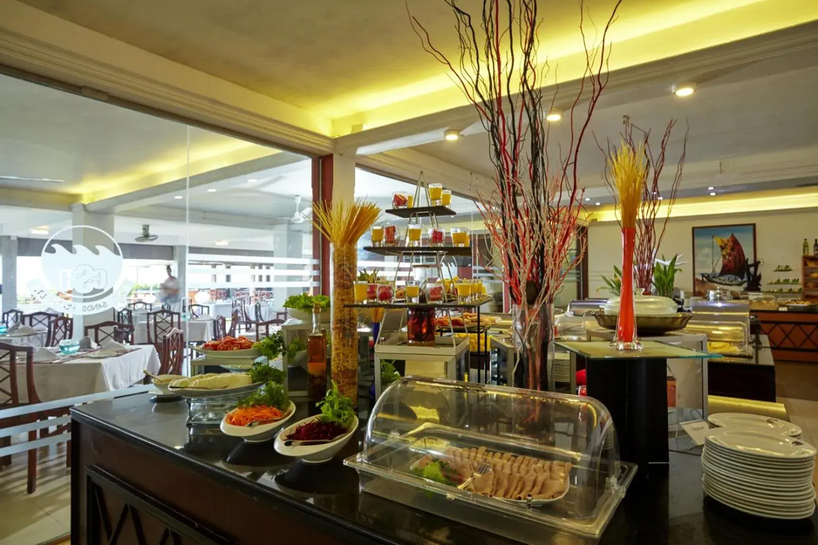 Restaurant/places to eat in Coral Sands Hotel Restaurant/places to eat in Coral Sands Hotel