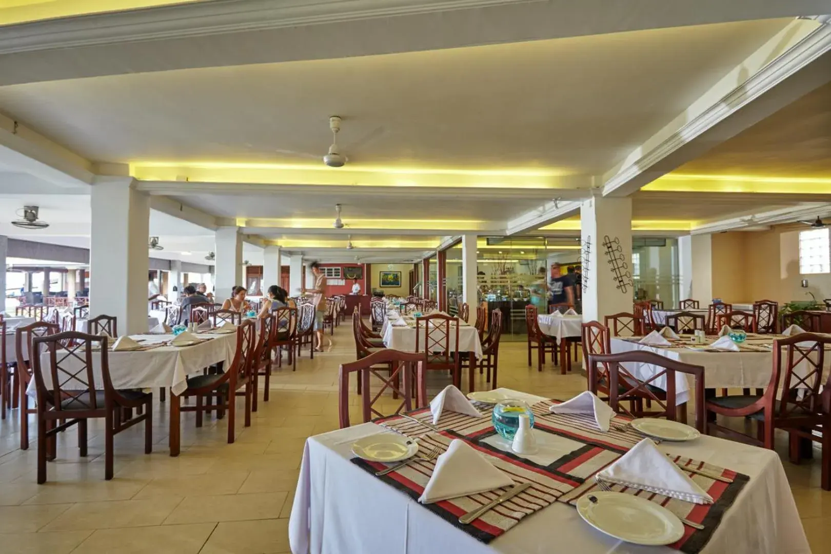 Restaurant/places to eat in Coral Sands Hotel Restaurant/places to eat in Coral Sands Hotel