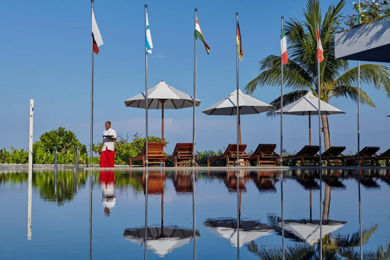 Swimming pool in Coral Sands Hotel