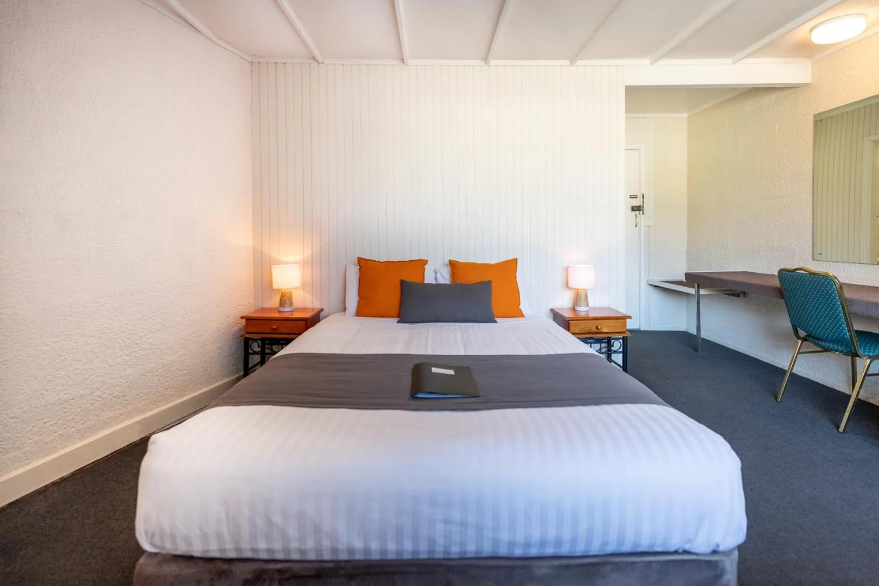 Bed in Silver Hills Motel