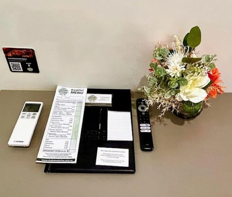 Property building in Chalet Motor Inn