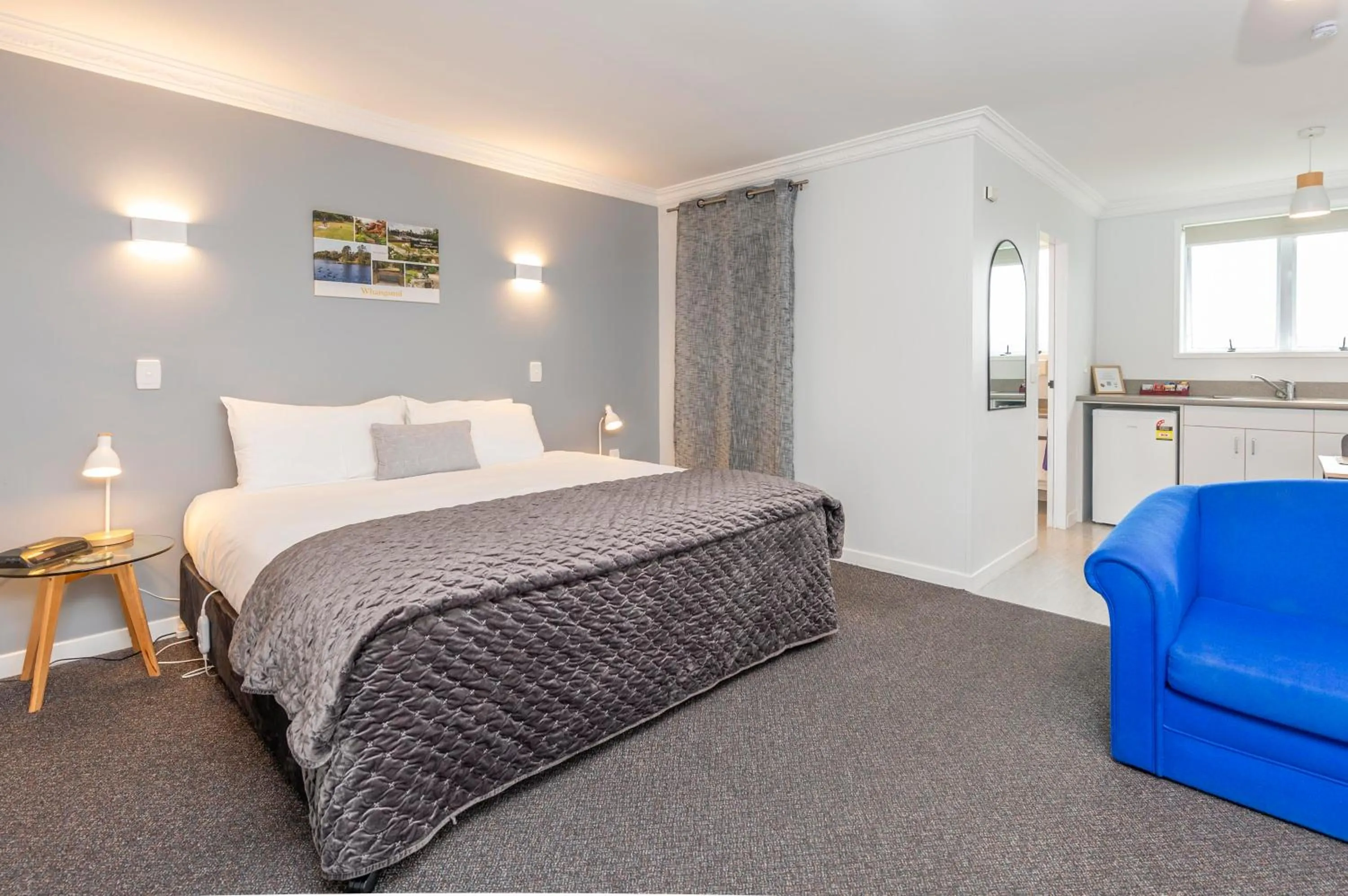 Bed in Kings Court Motel