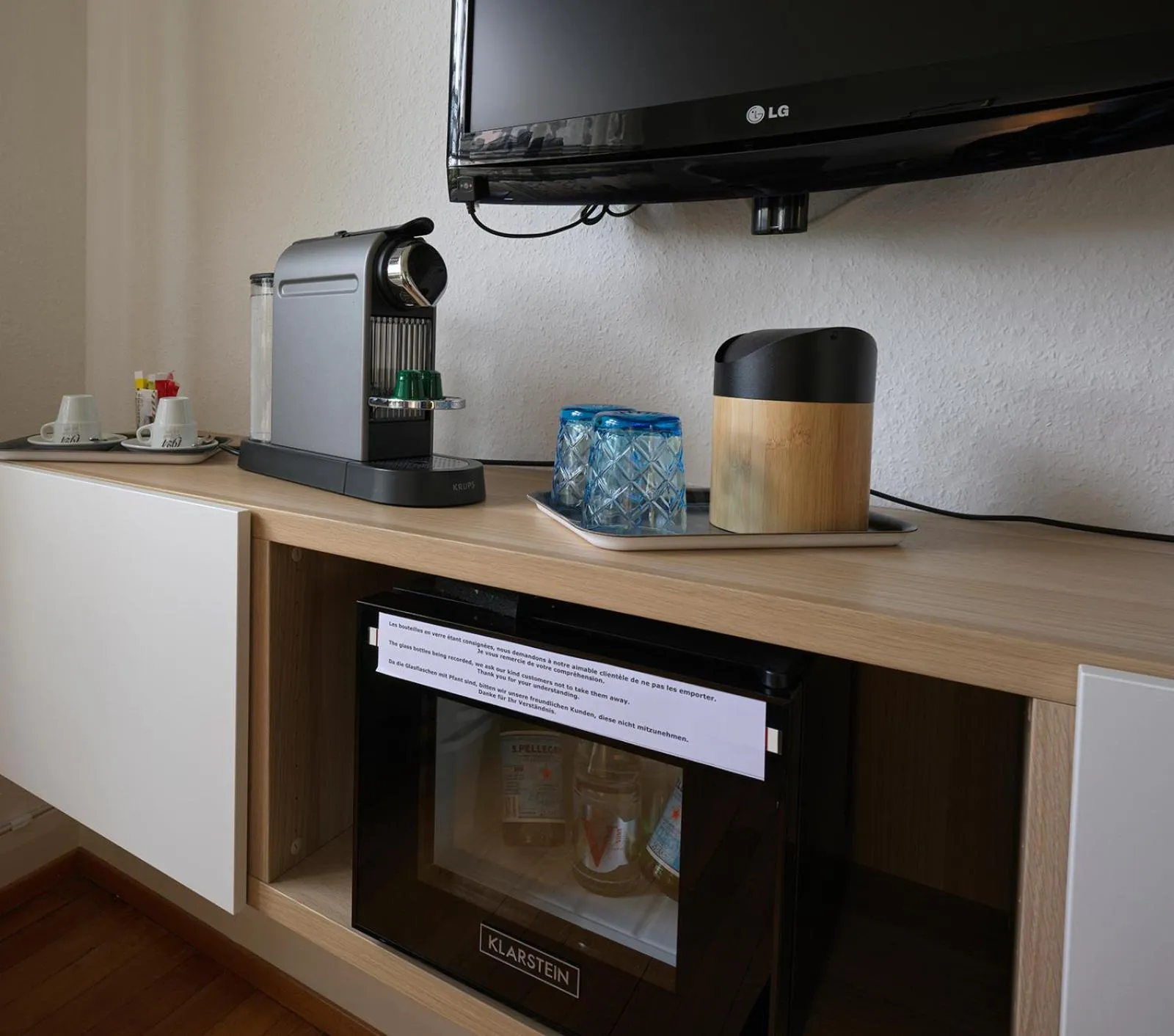 Coffee/tea facilities in B&B "Villa Fink"