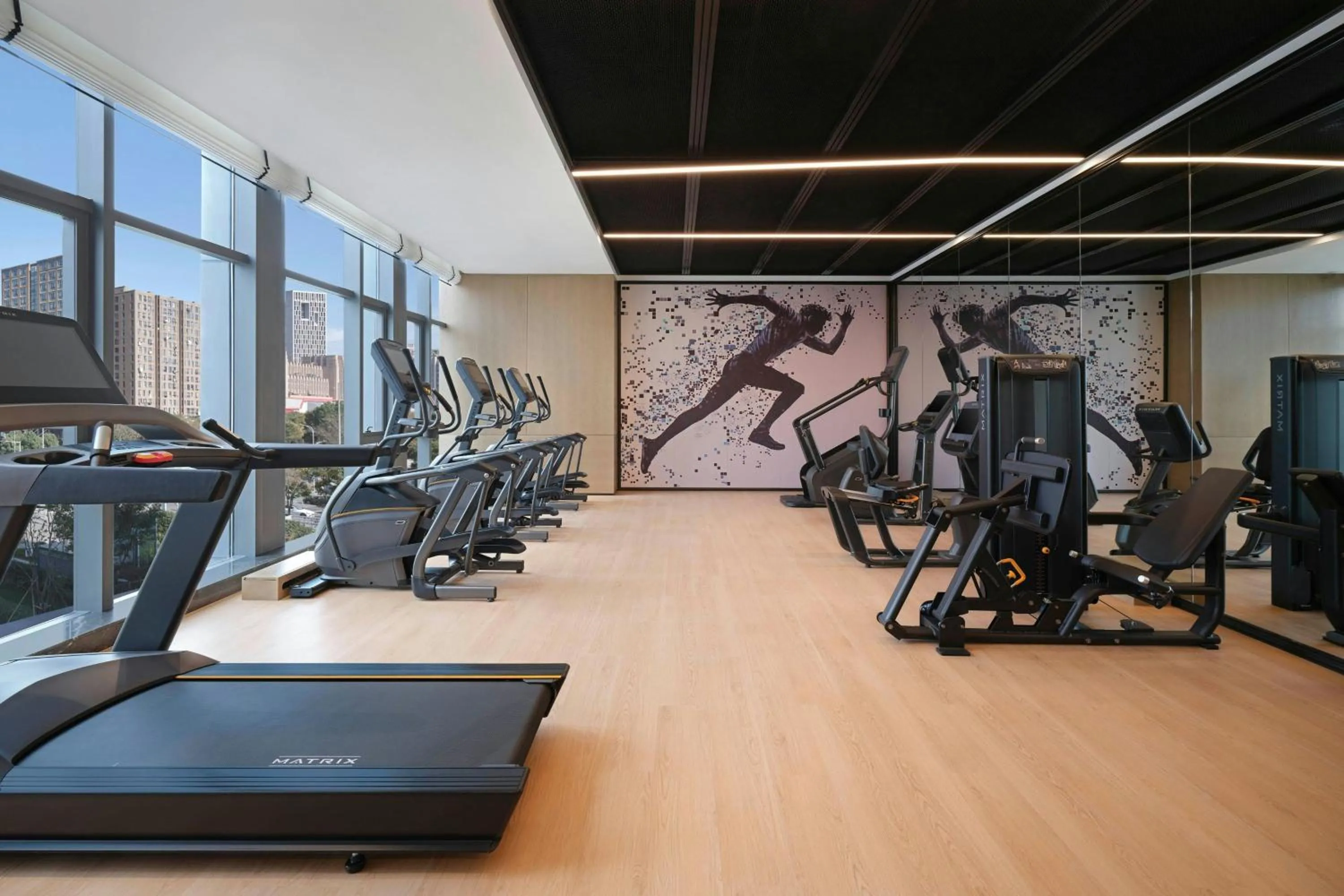 Fitness centre/facilities in Sheraton Ningbo Yinzhou