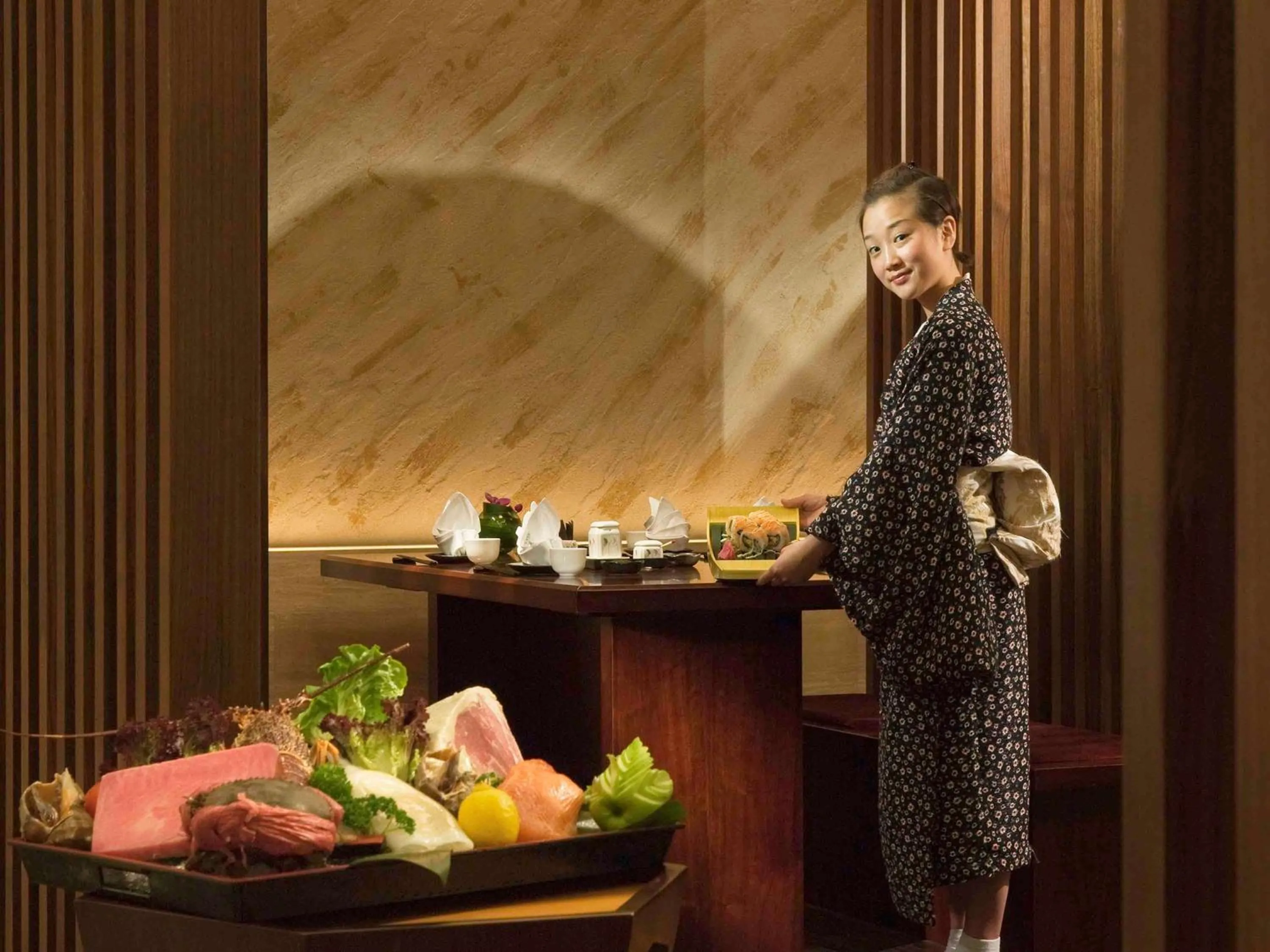 Restaurant/places to eat in Sofitel Wanda Ningbo