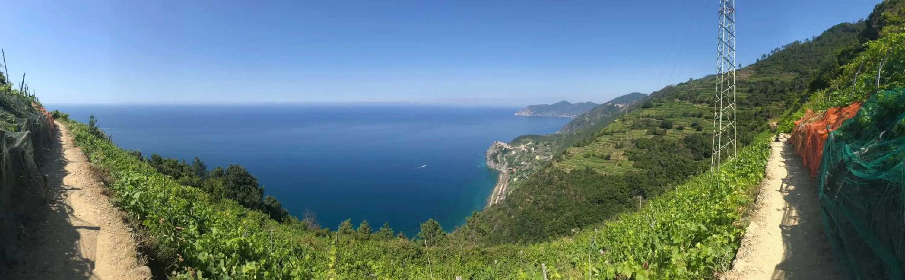 Natural landscape in Albergo Luna di Marzo