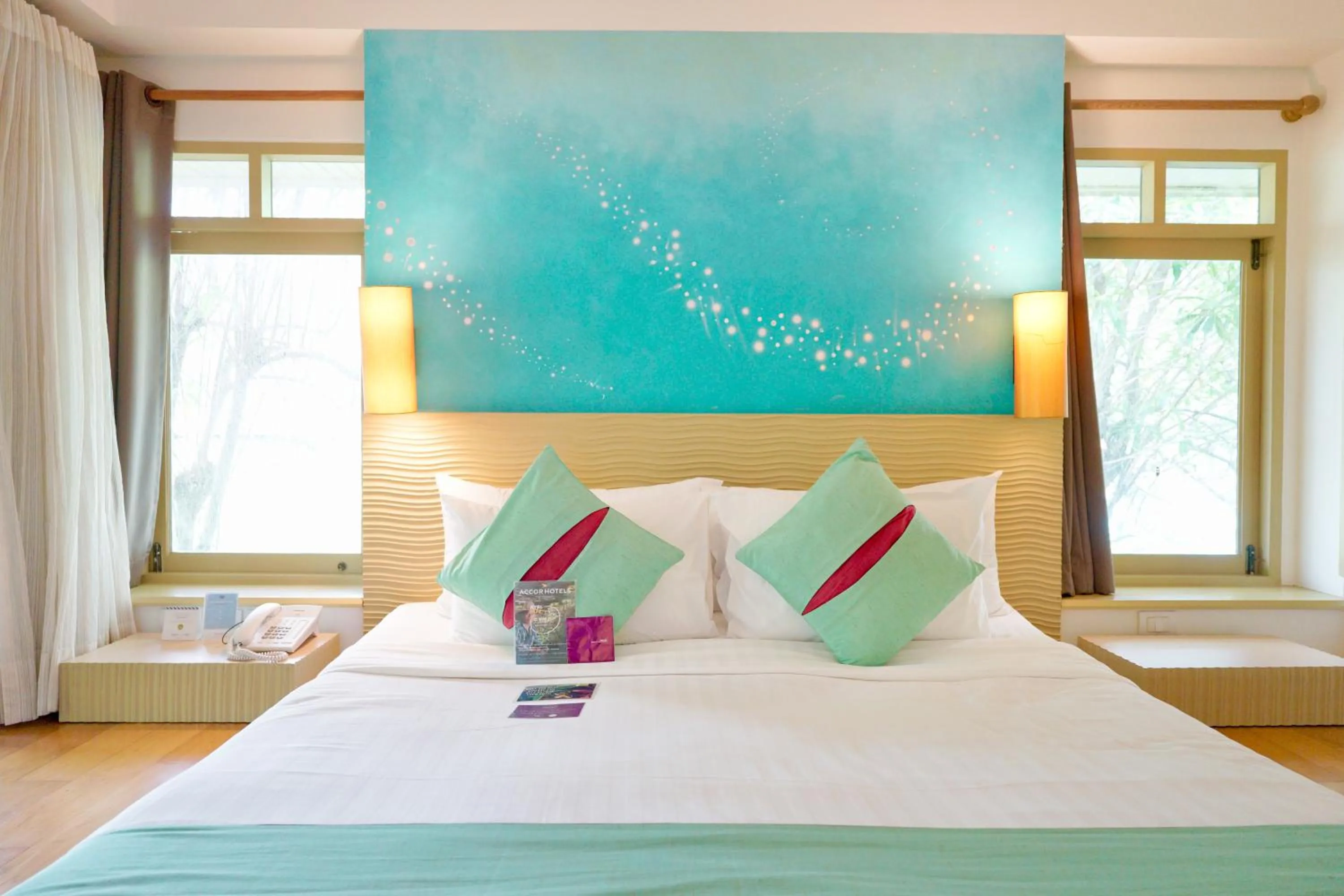 Bed in Mercure Koh Chang Hideaway