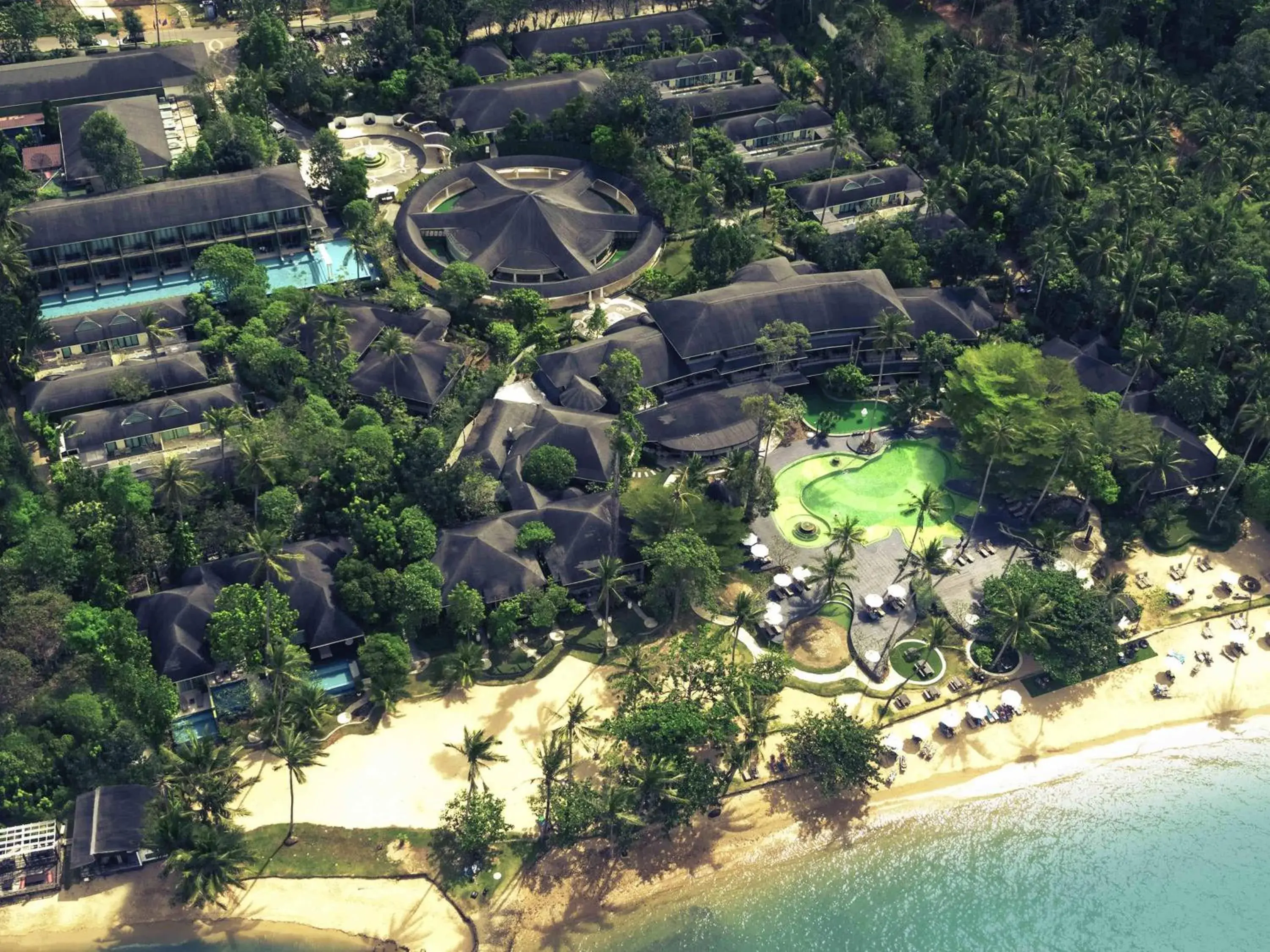 Property building in Mercure Koh Chang Hideaway Property building in Mercure Koh Chang Hideaway