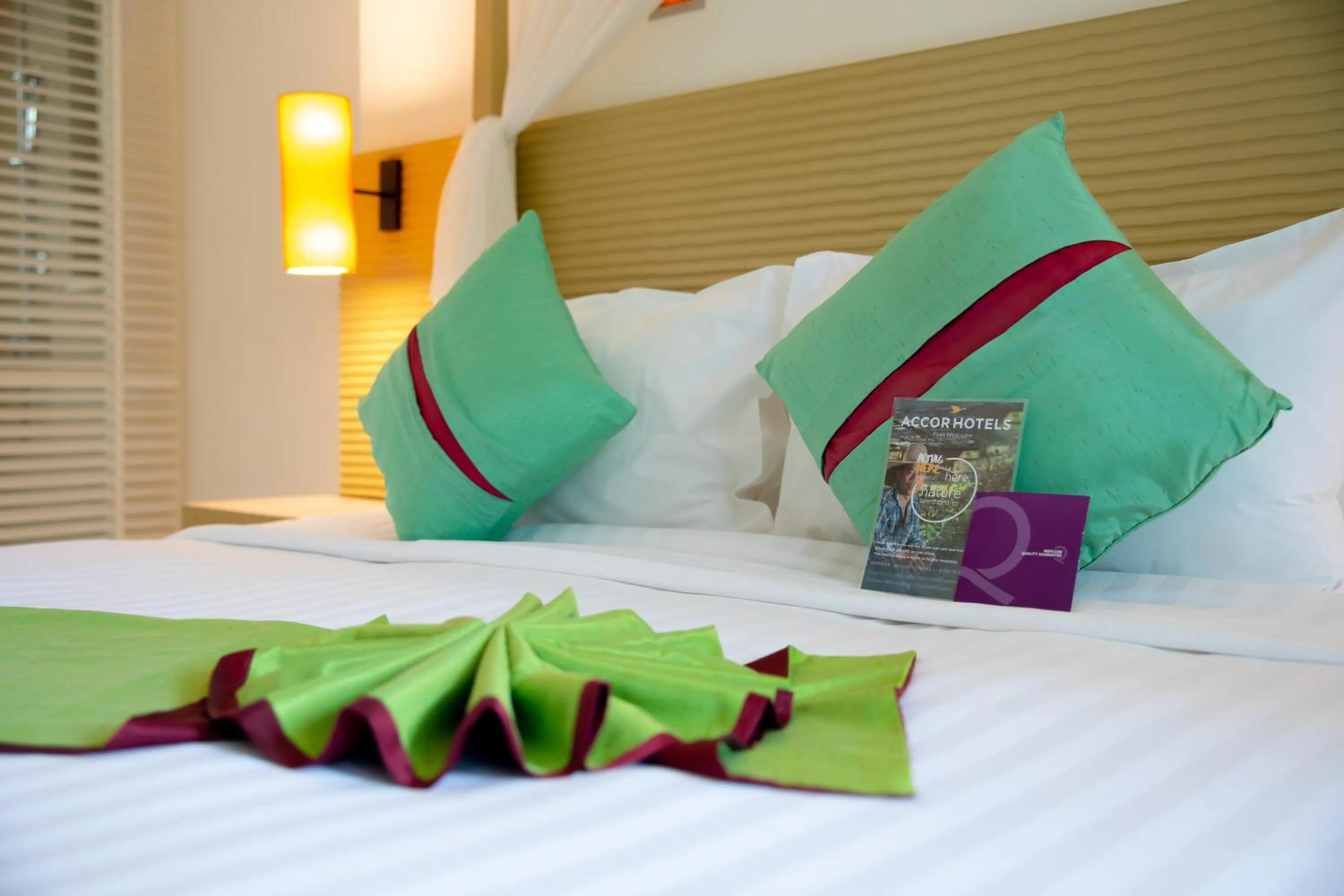 Bed in Mercure Koh Chang Hideaway