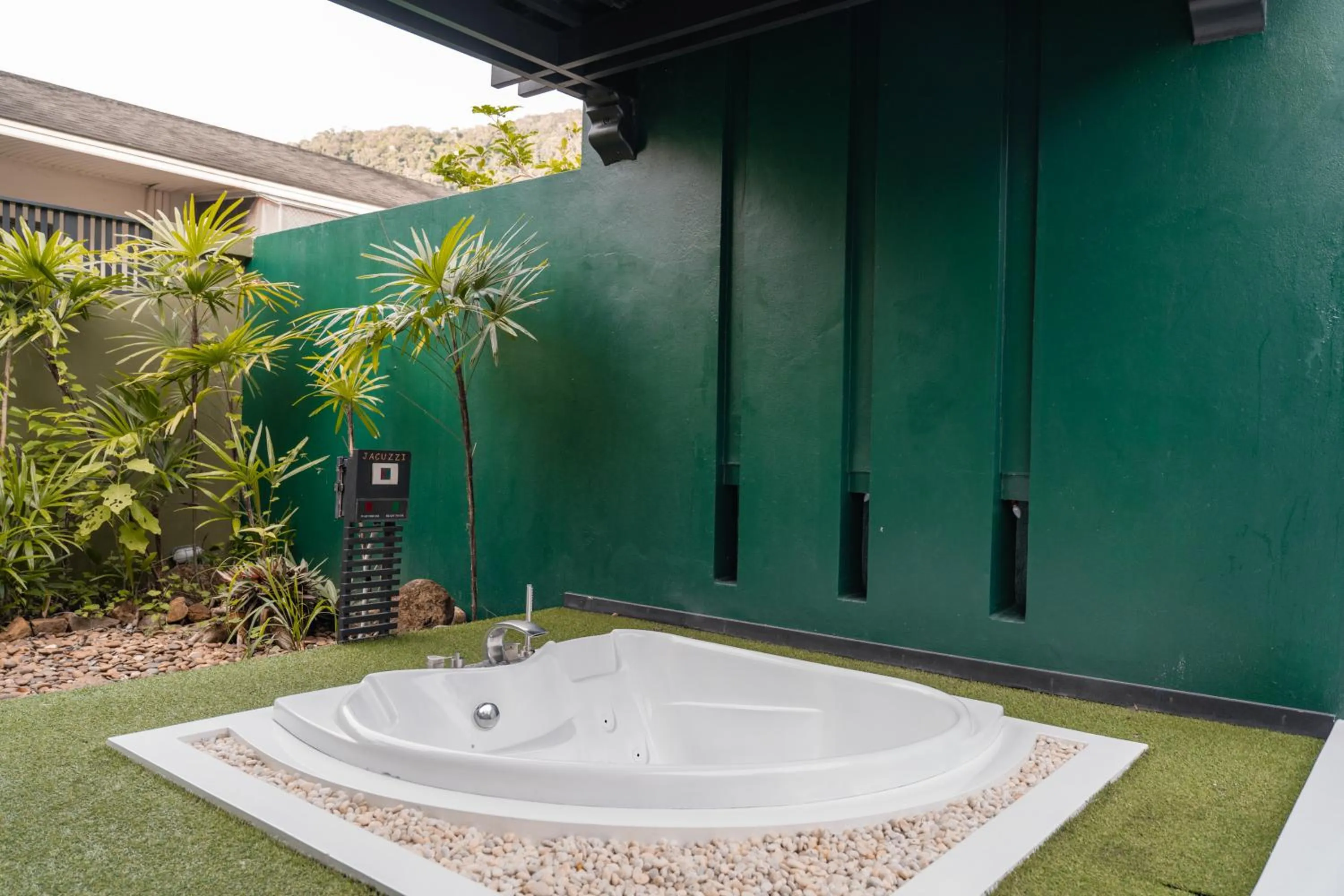 Bath in Mercure Koh Chang Hideaway