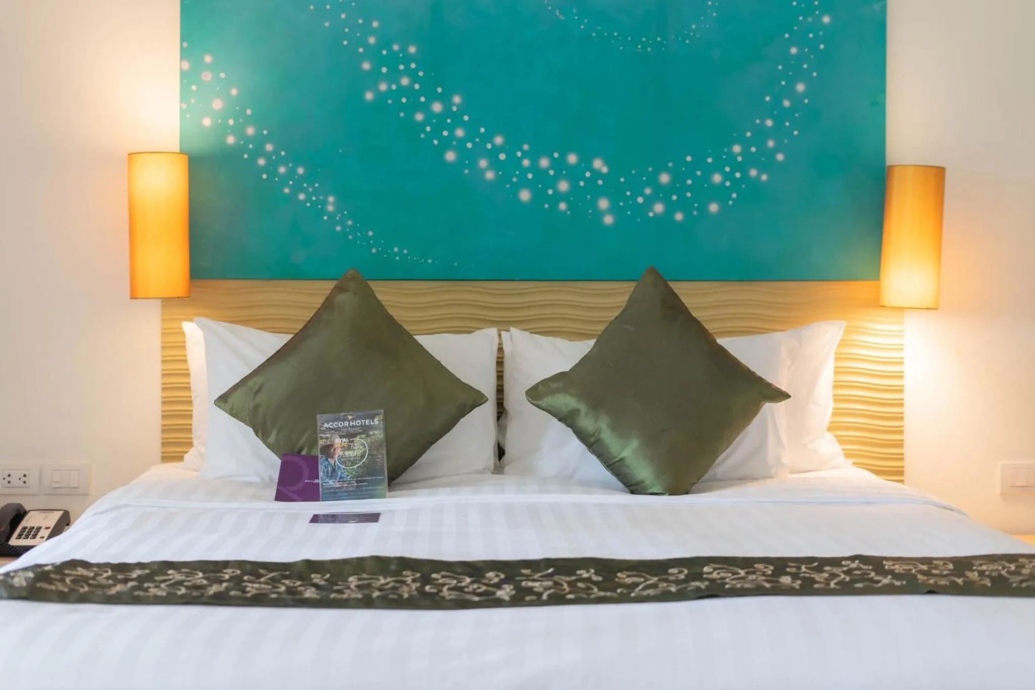 Bed in Mercure Koh Chang Hideaway