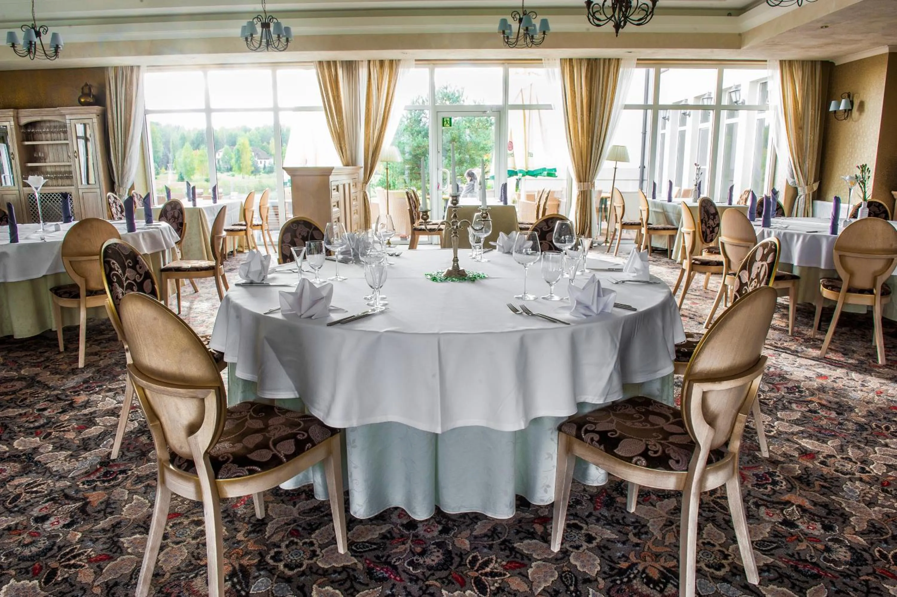 Restaurant/places to eat in Hotel Lipowy Most