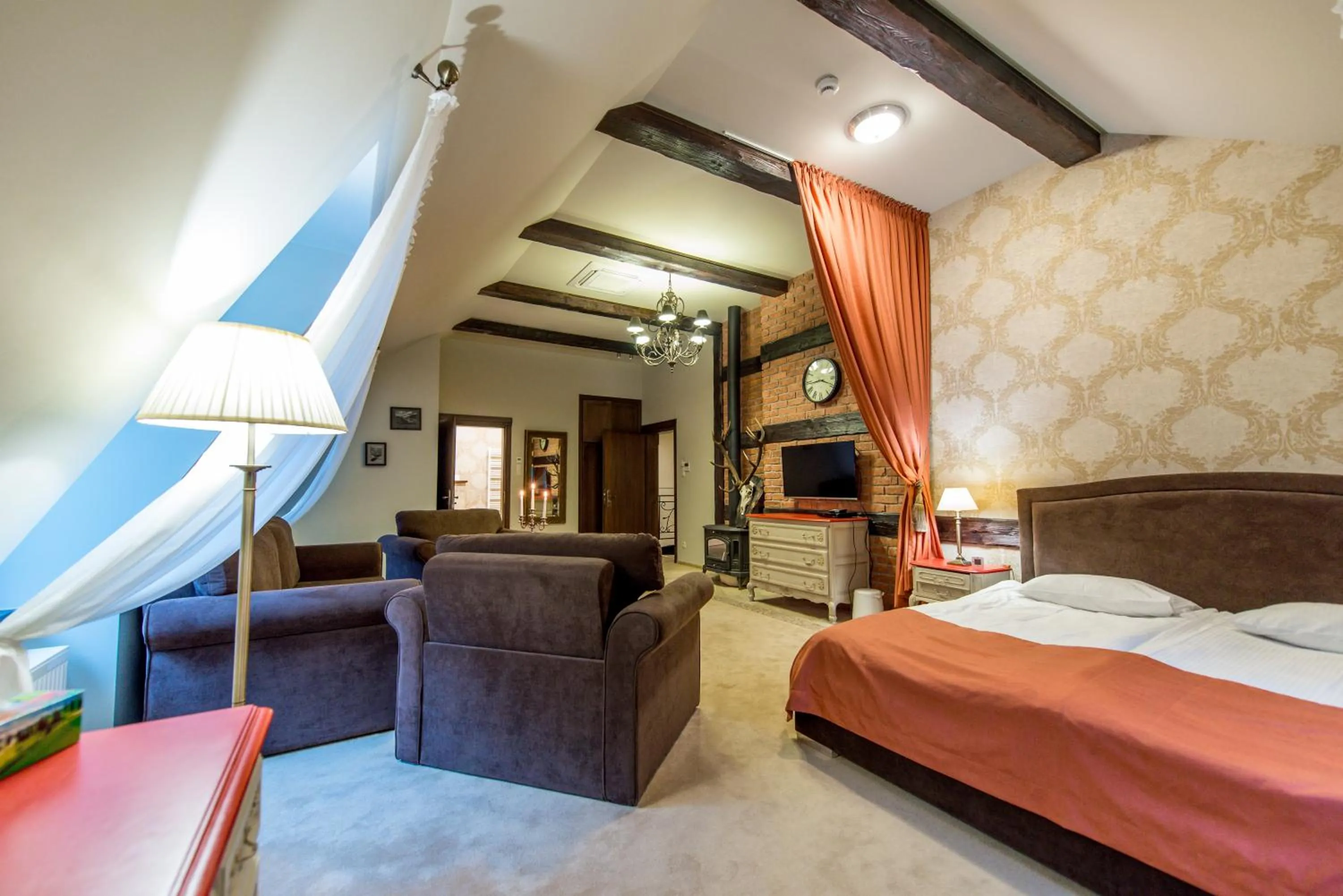 Photo of the whole room, Bed in Hotel Lipowy Most