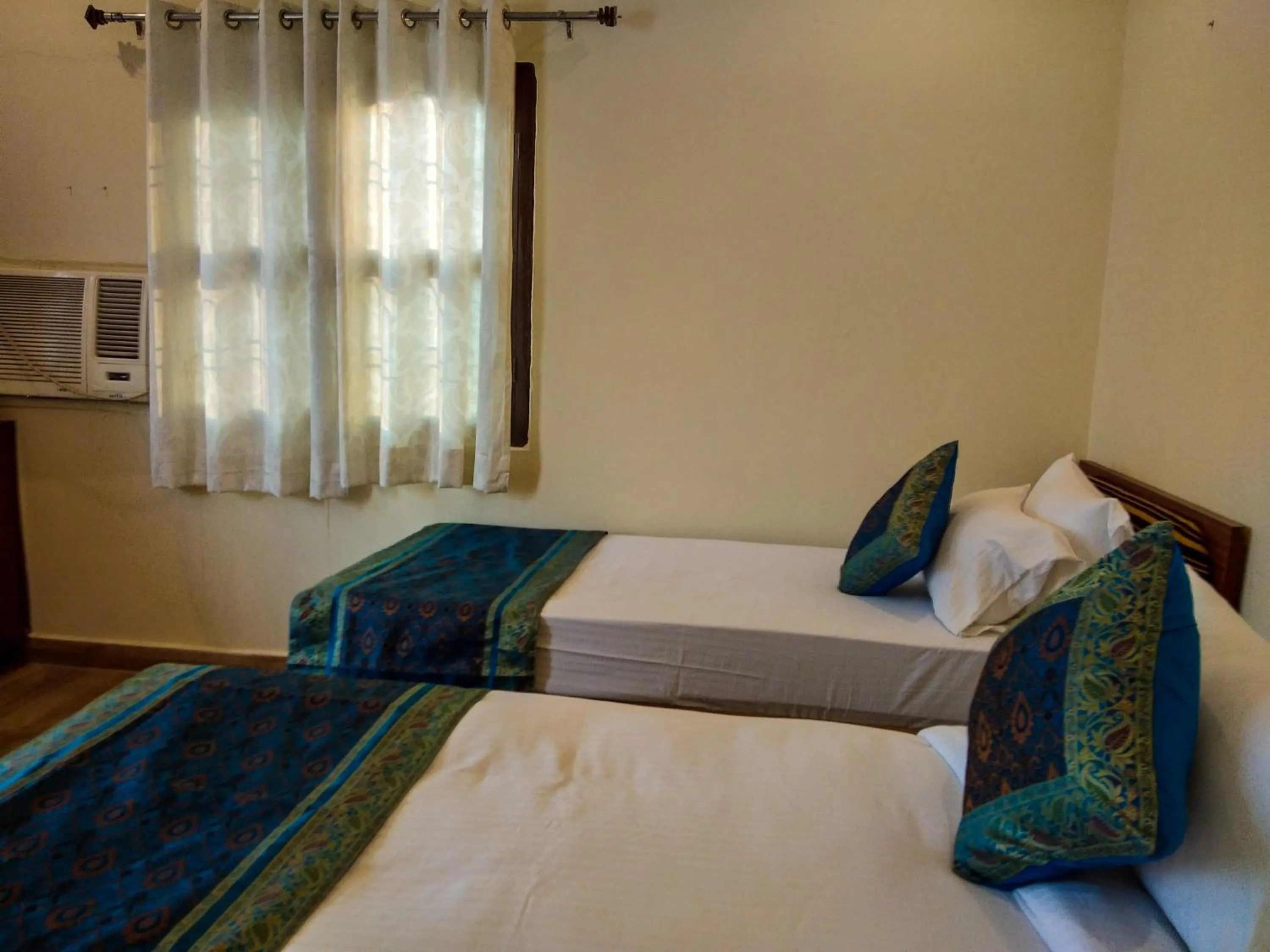 Bed in Dwivedi Hotels Palace On Steps