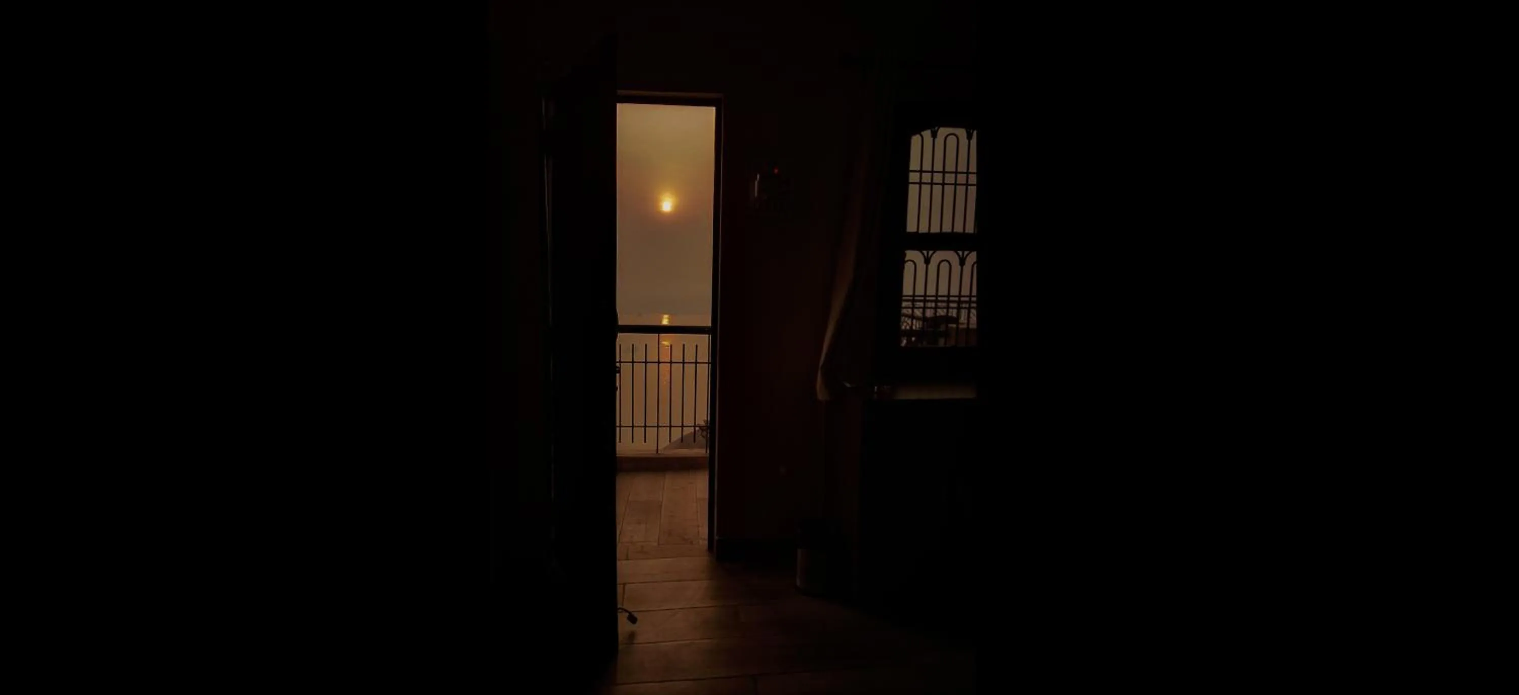 Dwivedi Hotels Palace On Steps