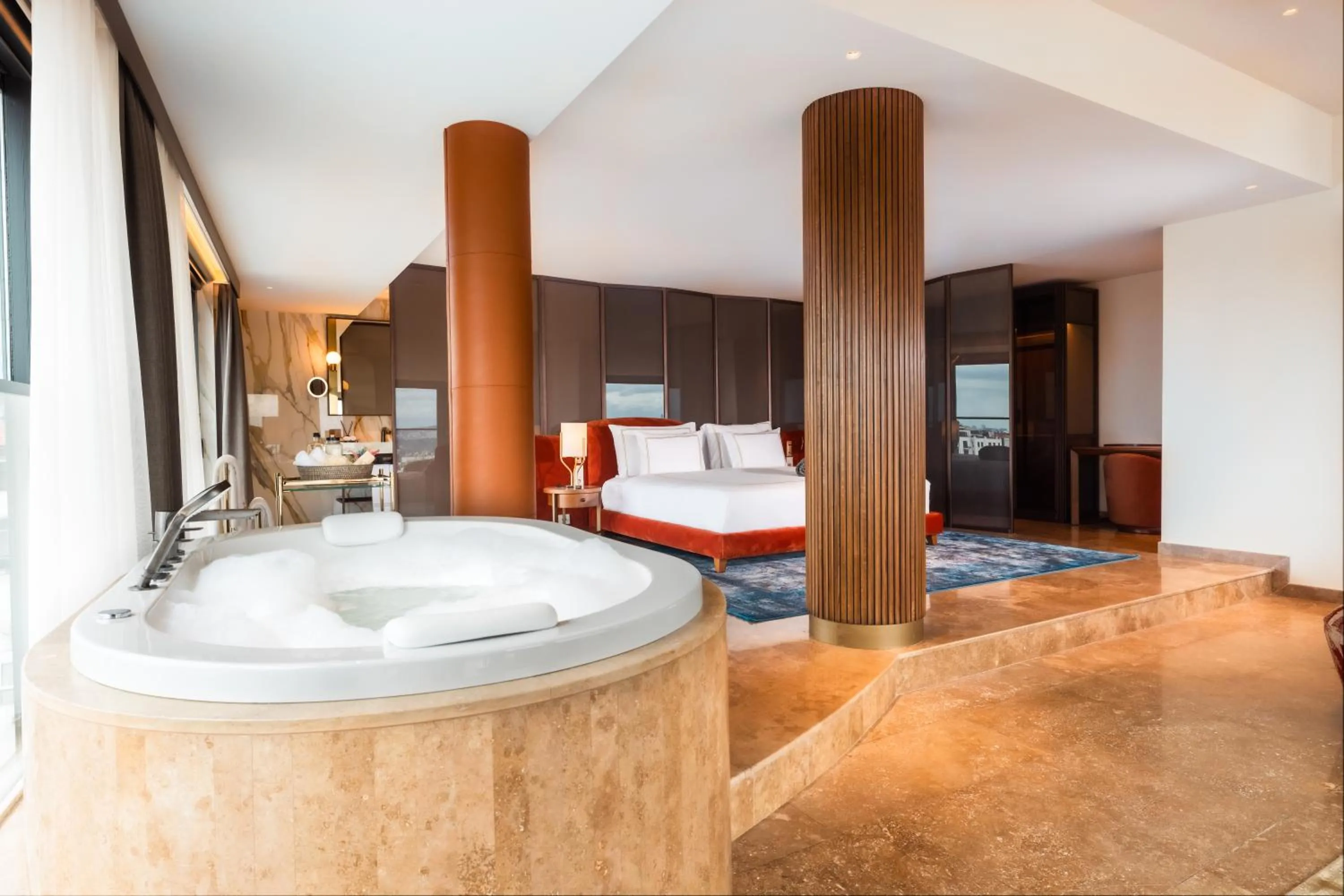 Hot Tub, Bed in Glens Palas Istanbul Nisantasi