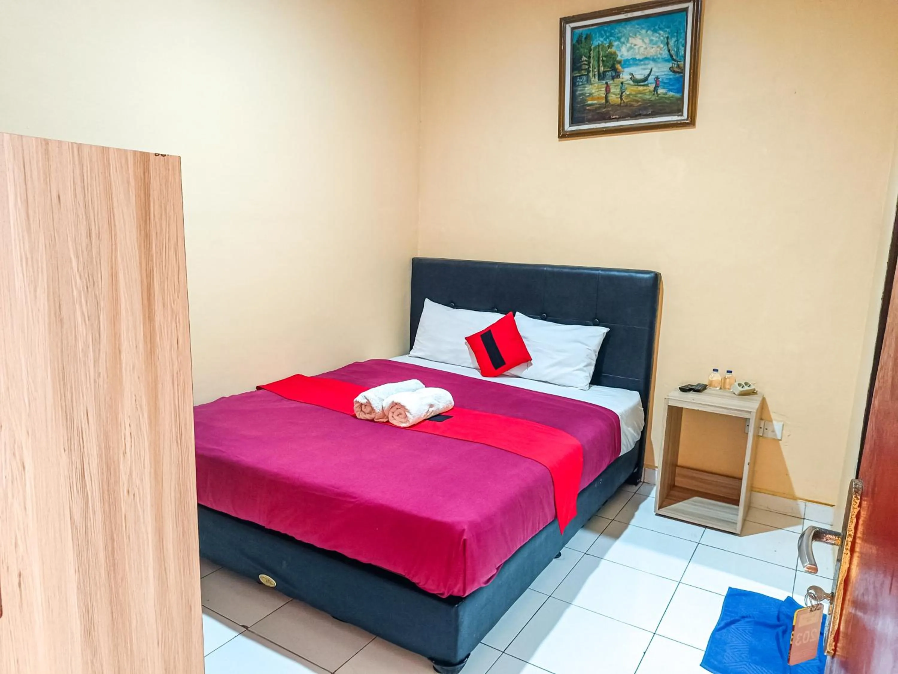 Bed in The Legian 777