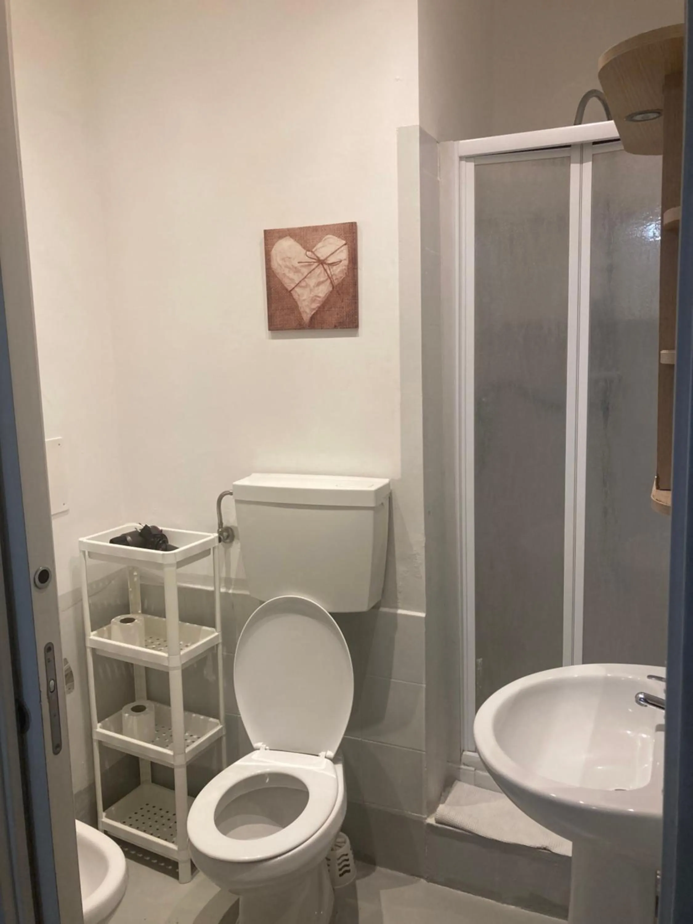 Bathroom in Guest House Roma