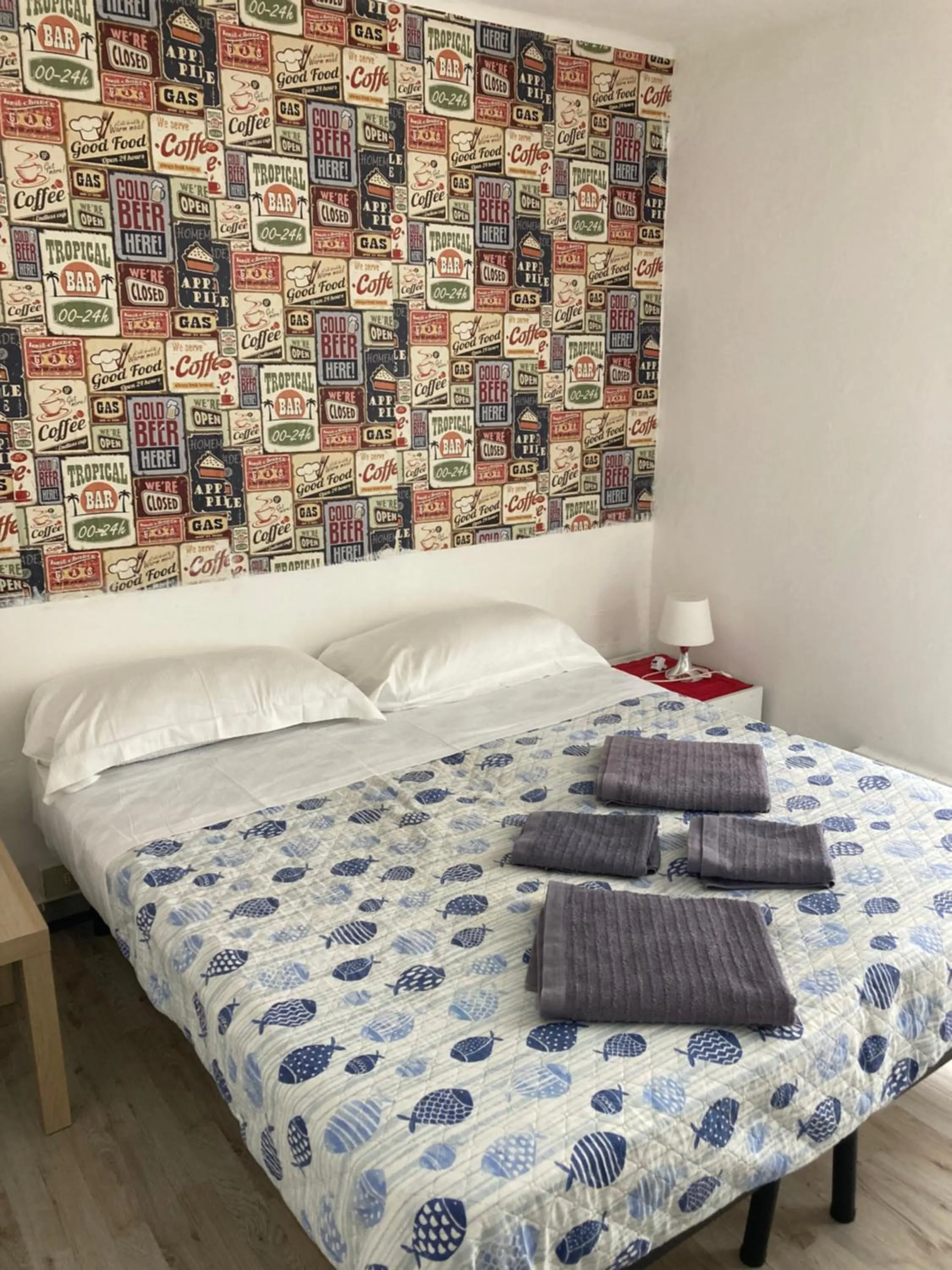 wedding, Bed in Guest House Roma