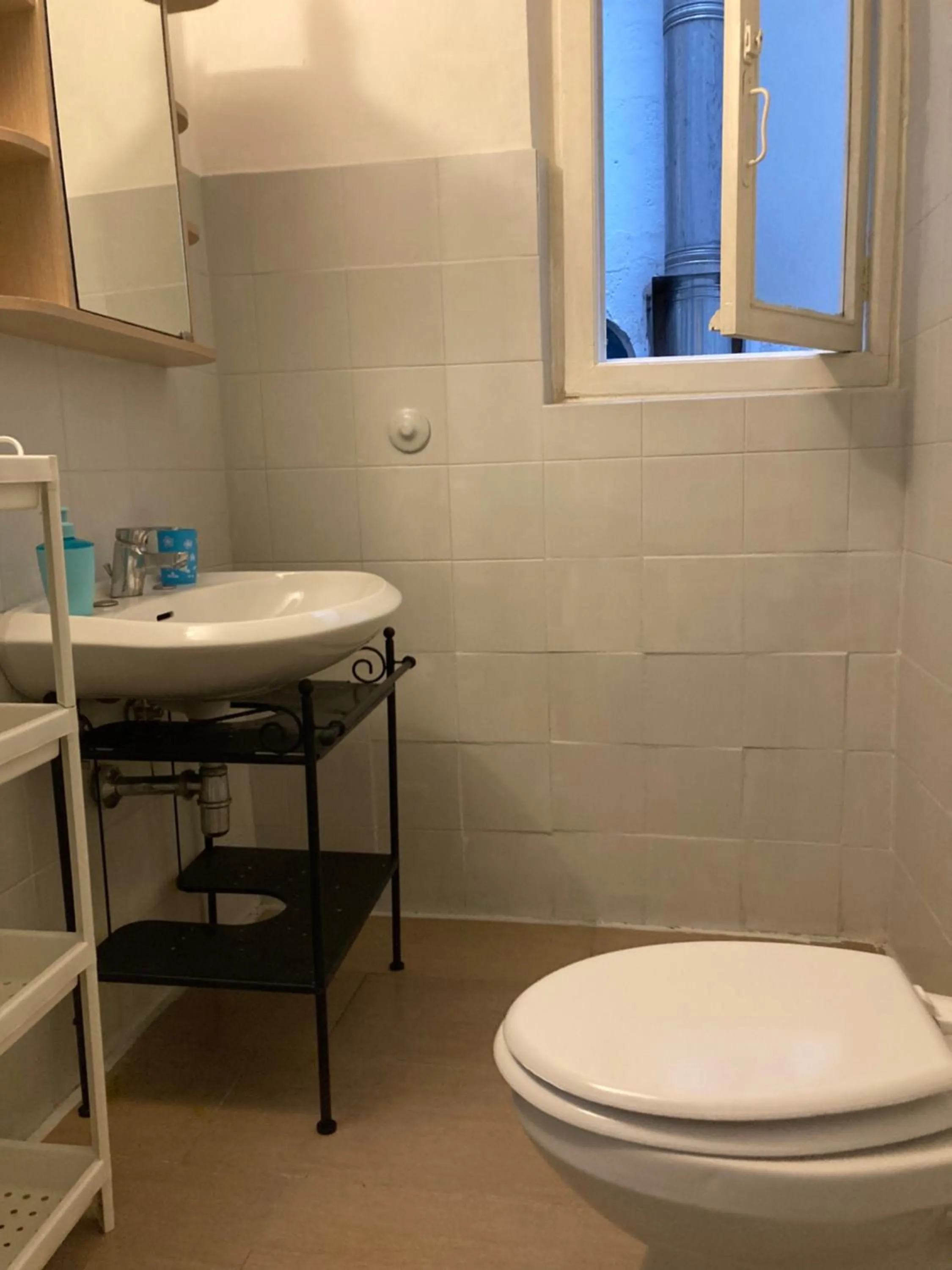 Bathroom in Guest House Roma