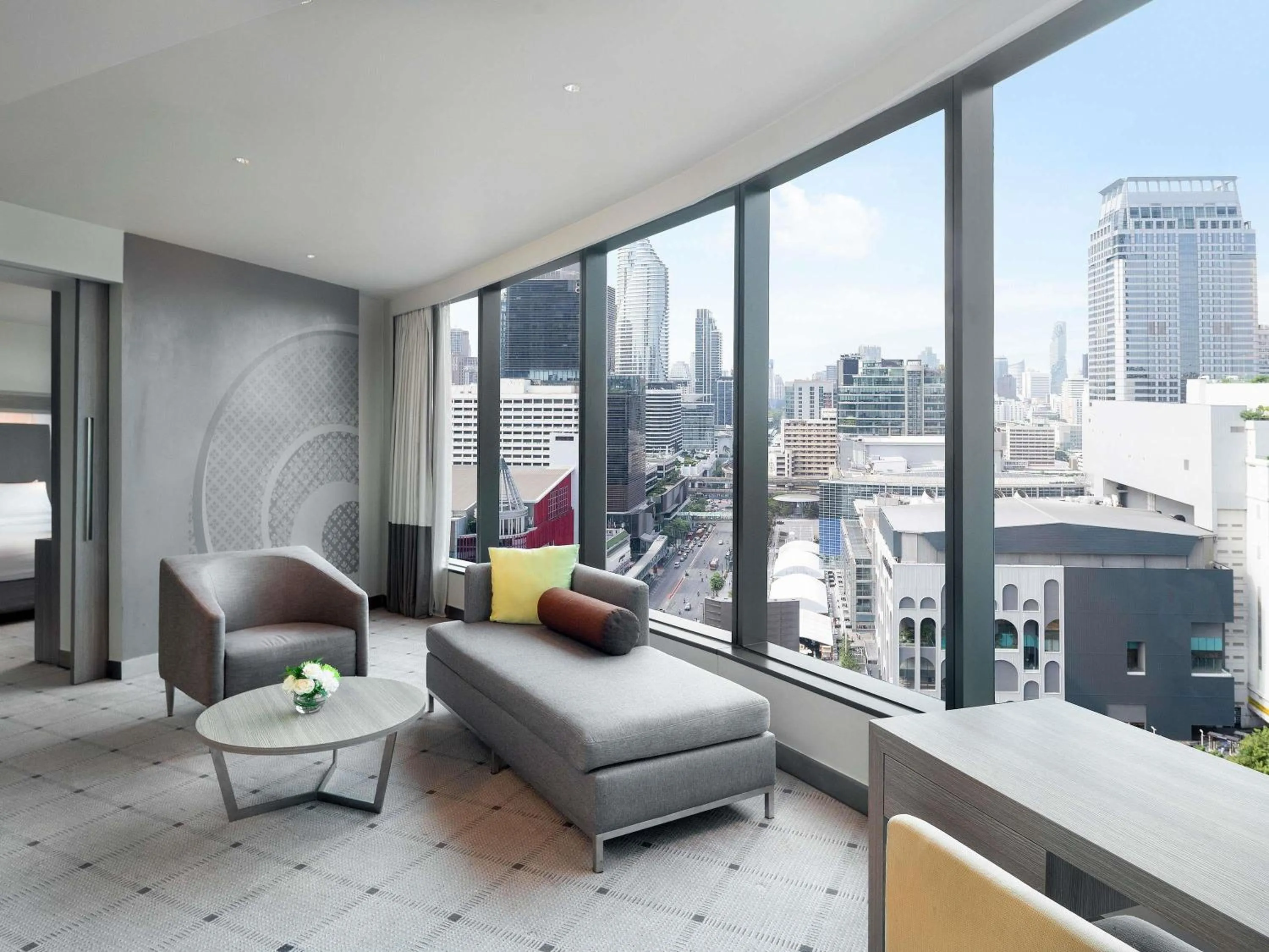 Bedroom in Novotel Bangkok Platinum Pratunam