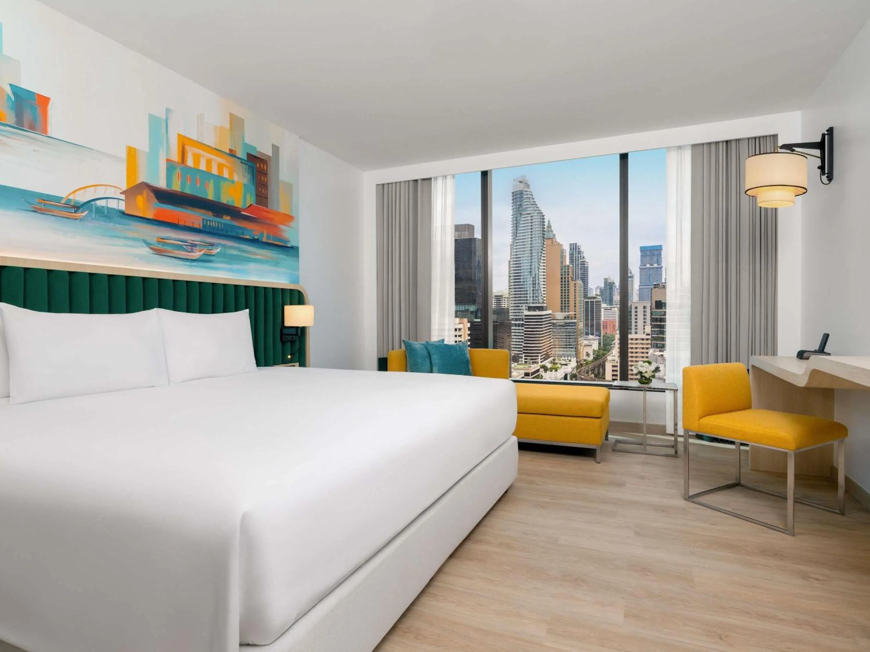 Bedroom, Bed in Novotel Bangkok Platinum Pratunam